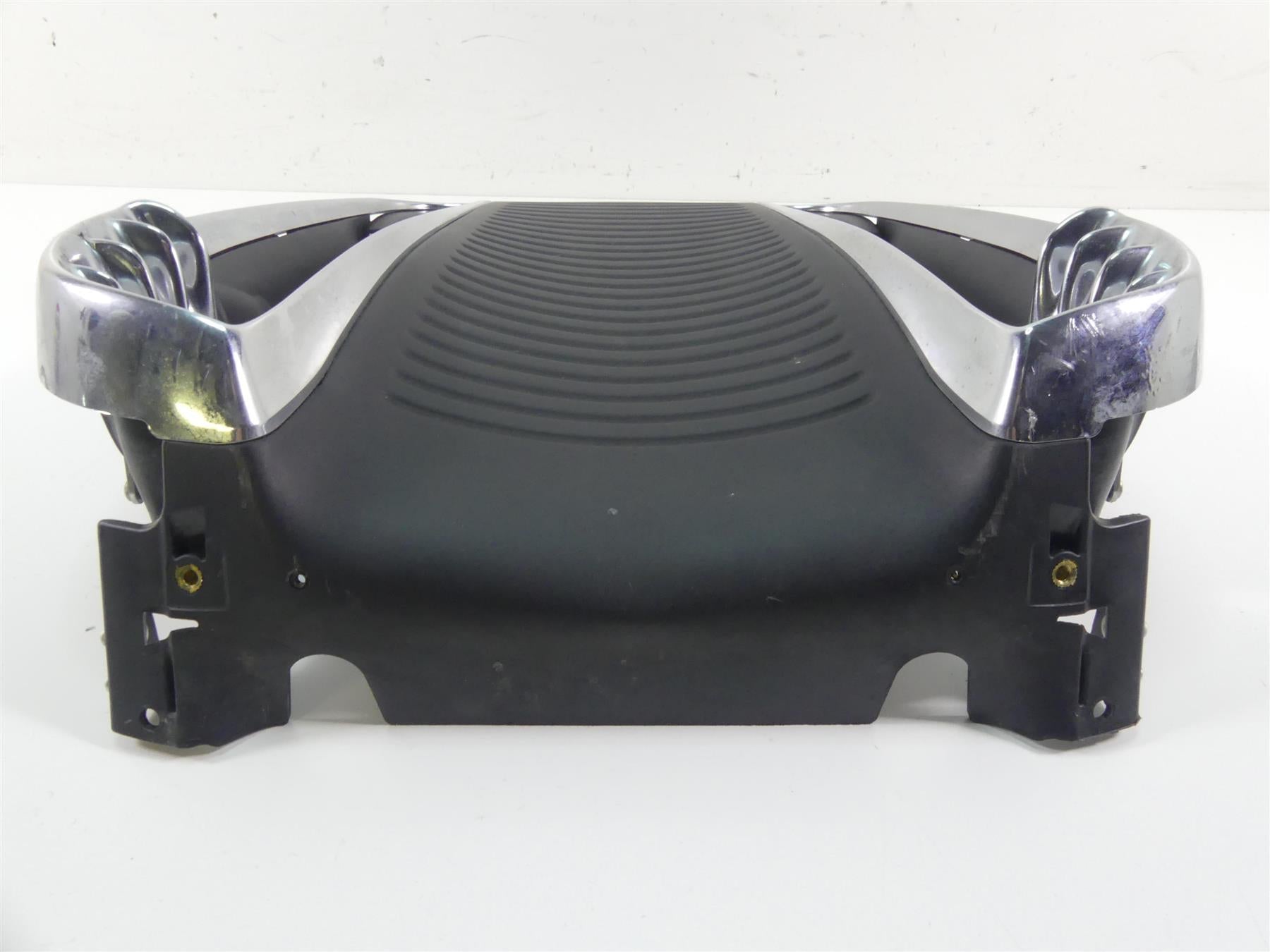 2006 Harley VRSCD Night Rod Radiator Center Chrome Cover Fairing 26788-01A {{ shop.shopifyCountryName }} - Mototech271