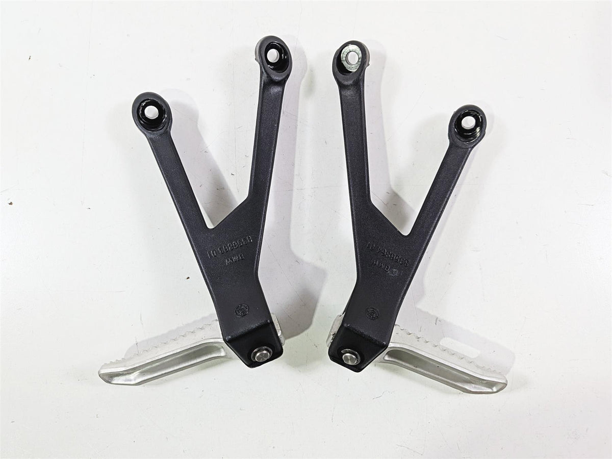 2020 BMW S1000RR K67 Rear Passenger Foot Peg Set 46718356863 46718356864-Mototech271