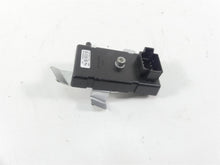 Load image into Gallery viewer, 2009 Harley FLHTCU SE4 CVO E-Glide Power Lock Receiver Module 76524-08
