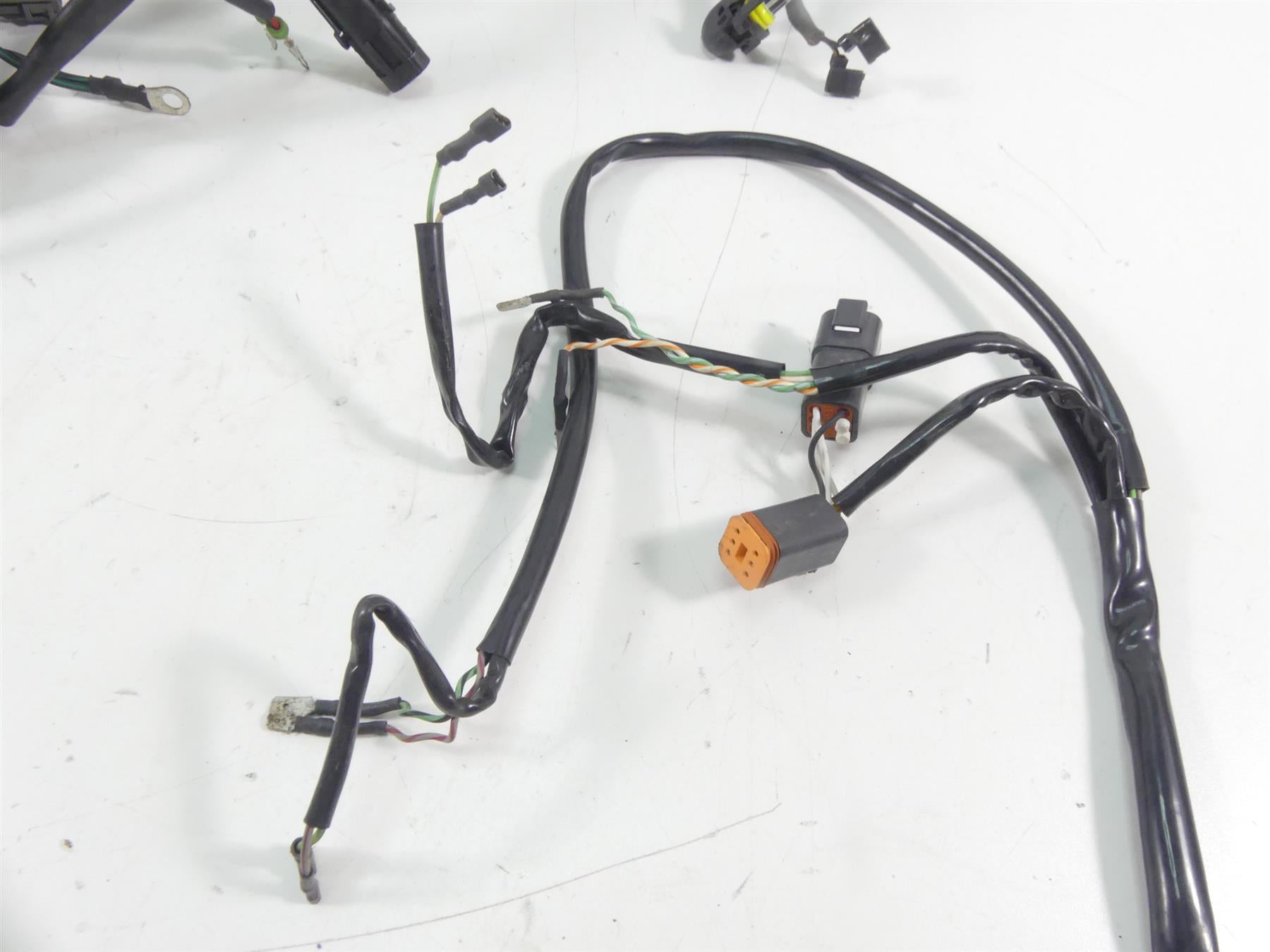 2007 Harley Touring FLHTCU SE CVO Electra Glide Main Wiring Harness 70992-07 {{ shop.shopifyCountryName }} - Mototech271