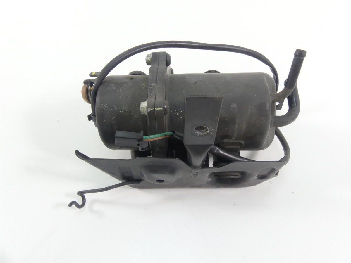 2006 Honda VTX1800 C2 Fuel Gas Petrol Pump - Tested 16700-MCV-R12 16700-MCV-R13 {{ shop.shopifyCountryName }} - Mototech271