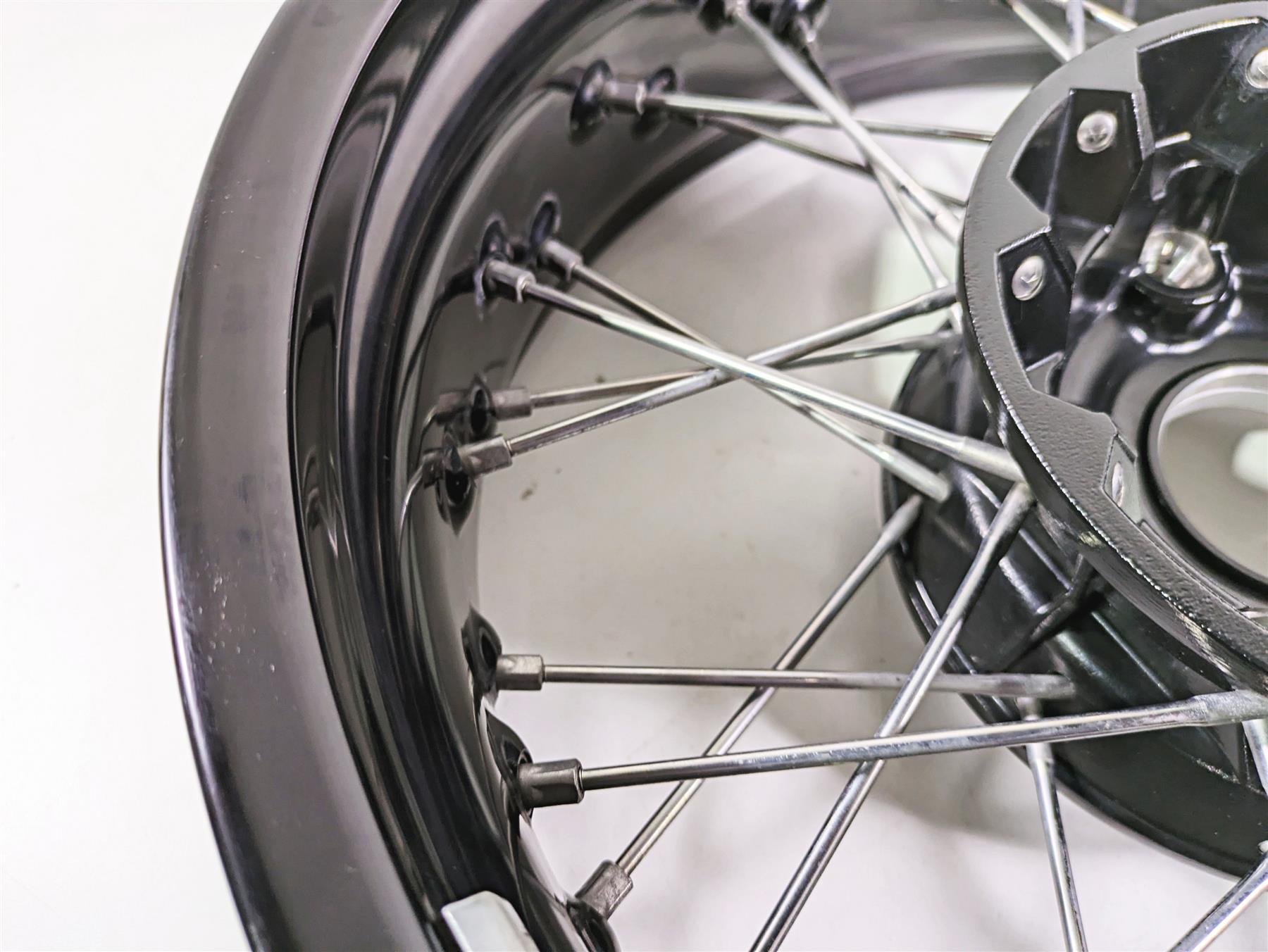 2014 BMW R nine T R9T K21 Rear Wheel Rim Black Spoke 17x5.5 -Ding 36318544696 {{ shop.shopifyCountryName }} - Mototech271