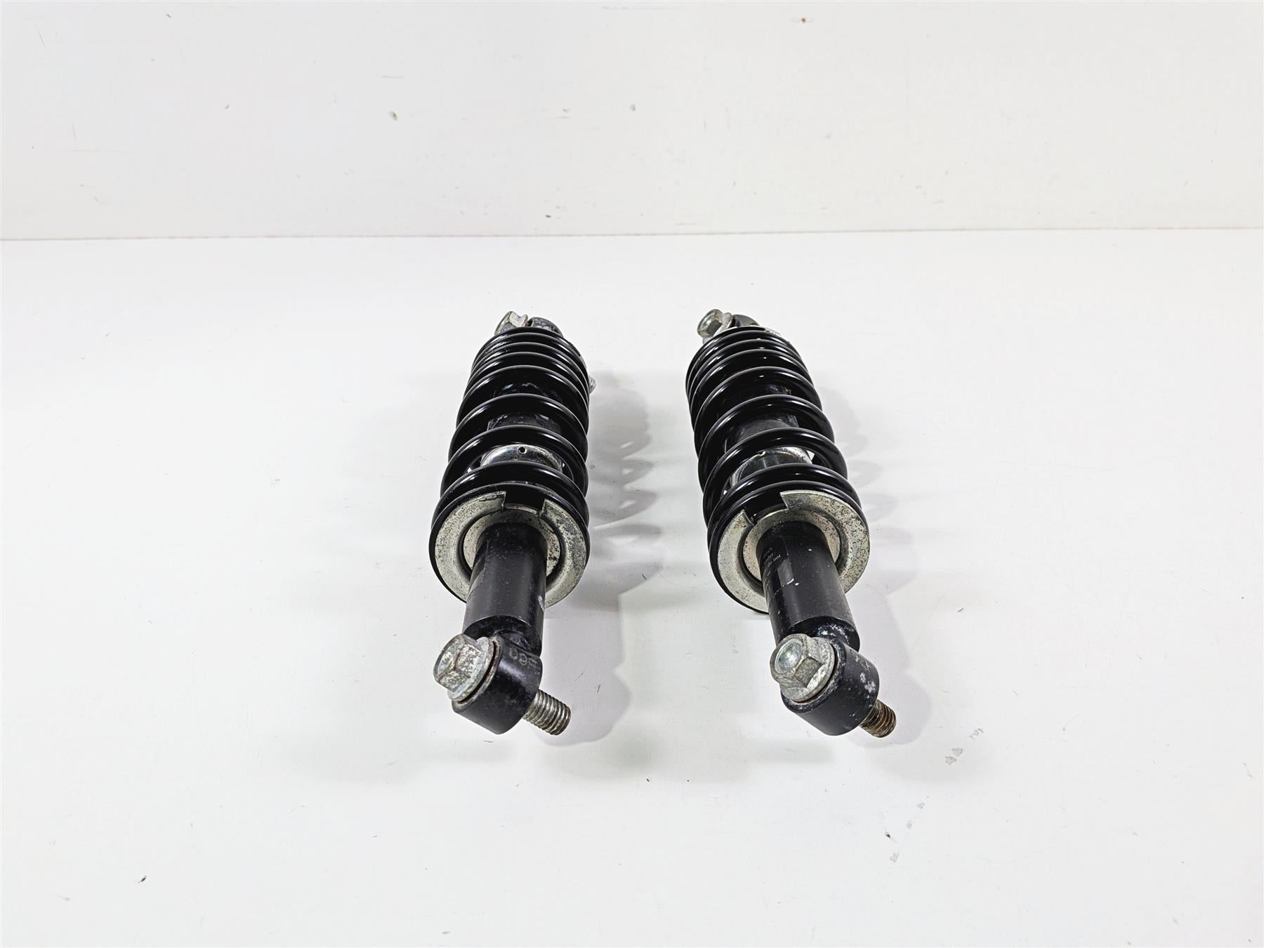 2021 Indian Scout 1200 Rear Shock Damper Set 1543761 1504596 1543748 1504597 {{ shop.shopifyCountryName }} - Mototech271