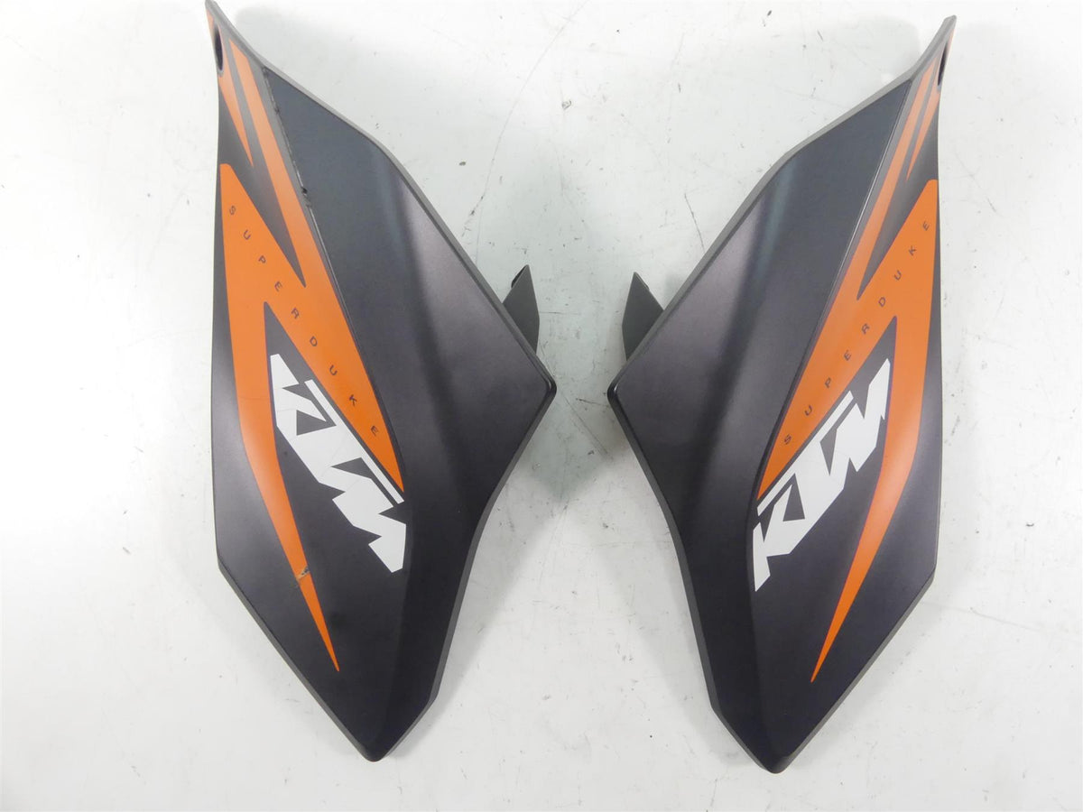2015 KTM 1290R Super Duke Fuel Tank Side Cover Fairing Cowl Panels 61308050000C {{ shop.shopifyCountryName }} - Mototech271