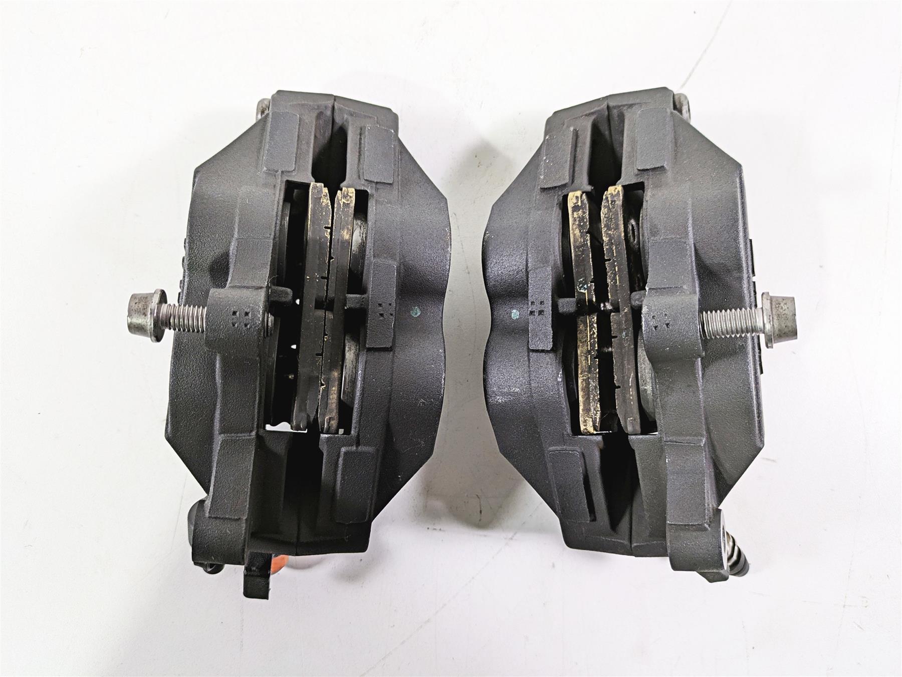 2012 BMW R1200R K27 Tokico Front Brake Caliper Set 34117722517 34117726972 {{ shop.shopifyCountryName }} - Mototech271