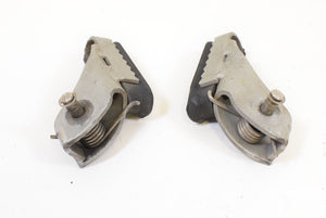 05 BMW R1200GS R1200 GS K25 Front Rider Driver Footpeg SET 46717729281 | Mototech271