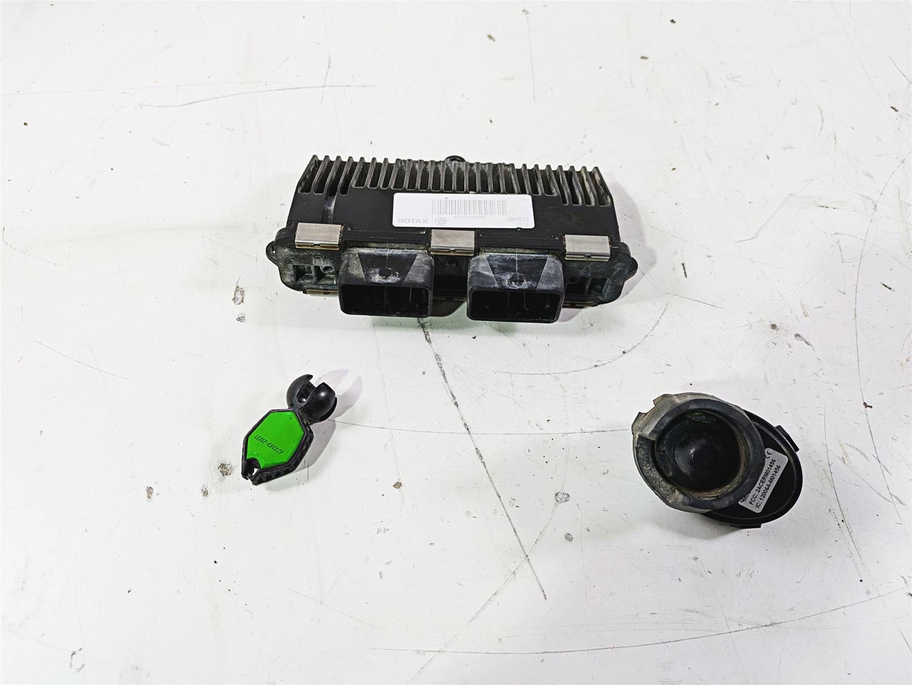 2019 Can Am Maverick X3 XRS Turbo R Cdi Ecu Ecm & Ignition Dess Switch 420666064 {{ shop.shopifyCountryName }} - Mototech271