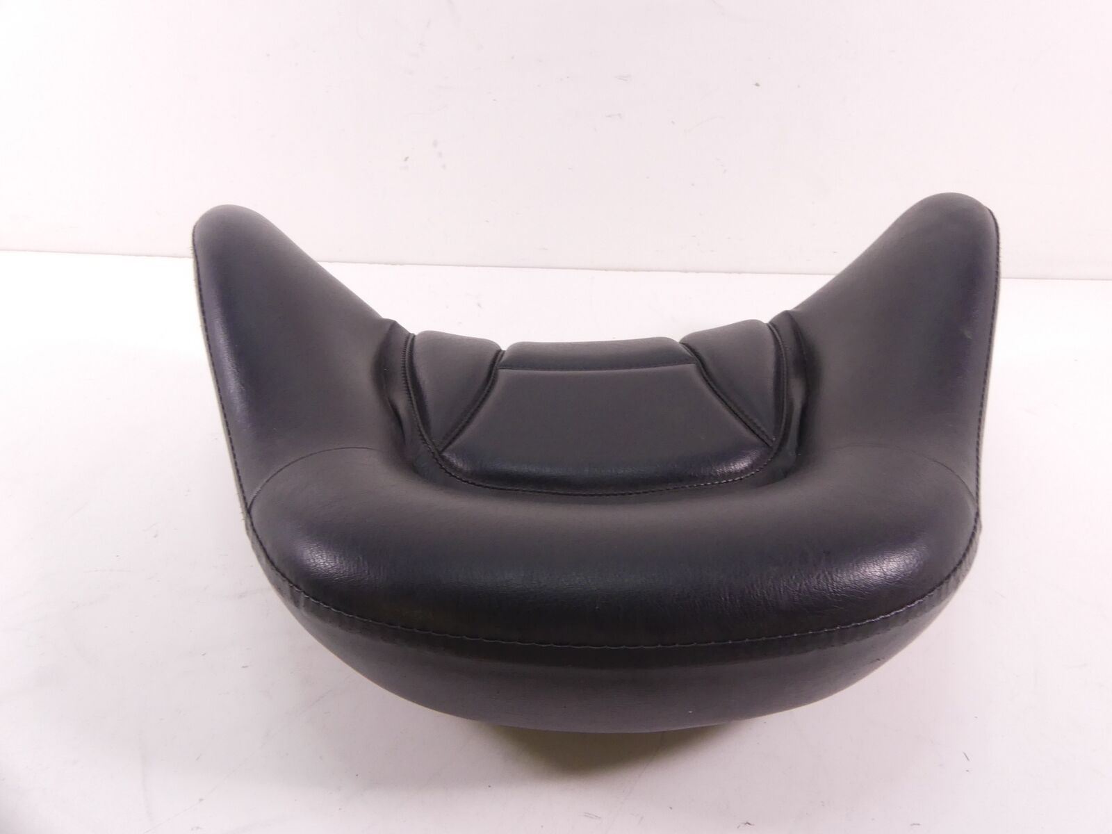 2002 Honda Goldwing GL1800 Passanger Back Rest Pillow Pad 77500-MCA-0000 {{ shop.shopifyCountryName }} - Mototech271