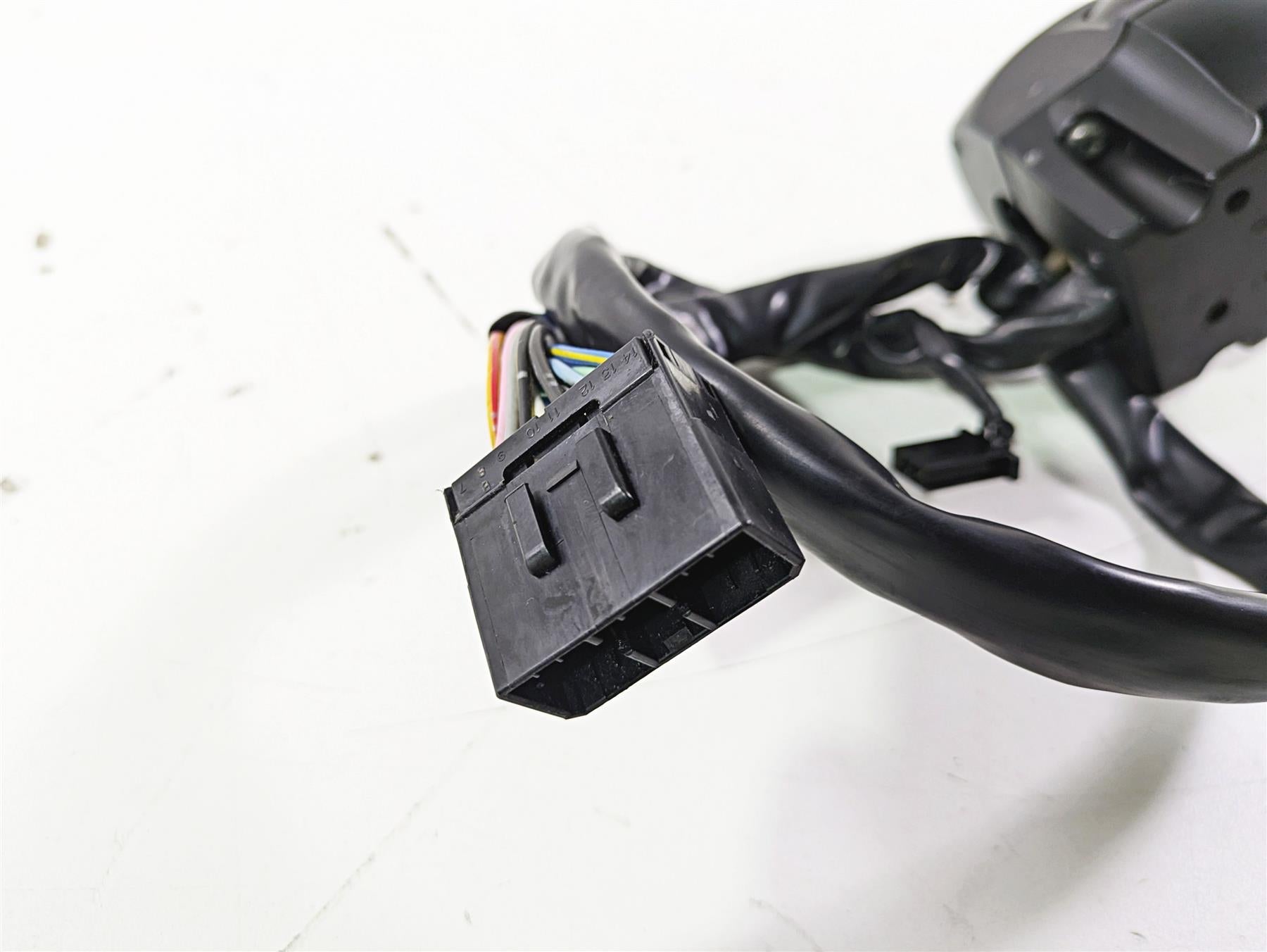 2012 Victory Cross Country Left Hand Turn Signal Control Switch 4012119 {{ shop.shopifyCountryName }} - Mototech271