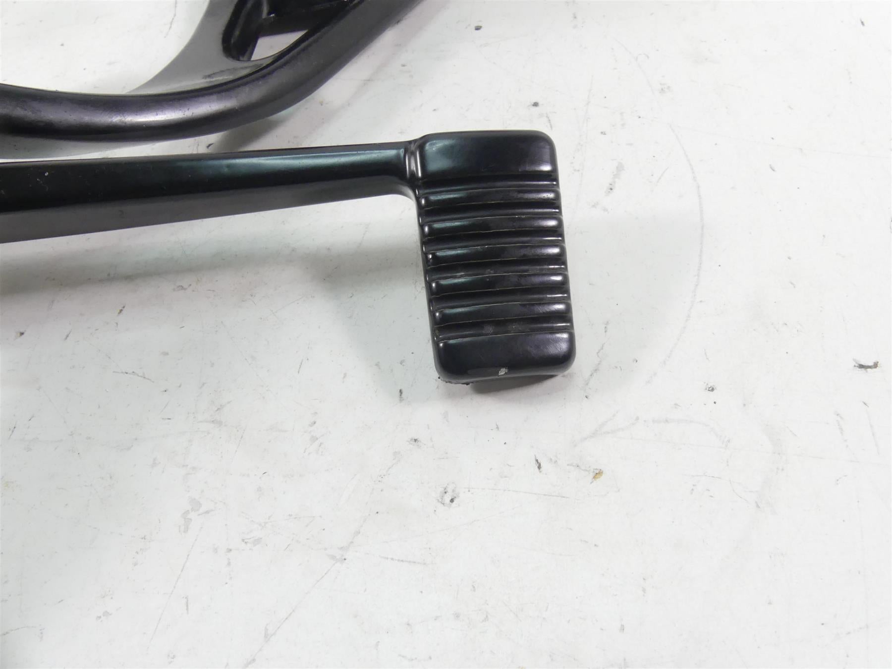 2018 Harley Softail FXBB Street Bob Right Foot Peg & Brake Pedal 50500601 {{ shop.shopifyCountryName }} - Mototech271