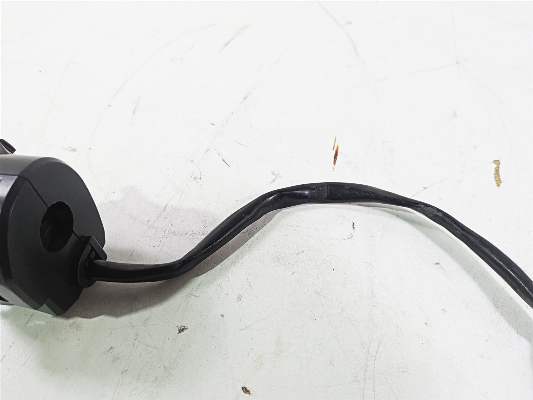 2009 Ducati Monster 1100 S Left Hand Light Horn Control Switch 65110101A {{ shop.shopifyCountryName }} - Mototech271