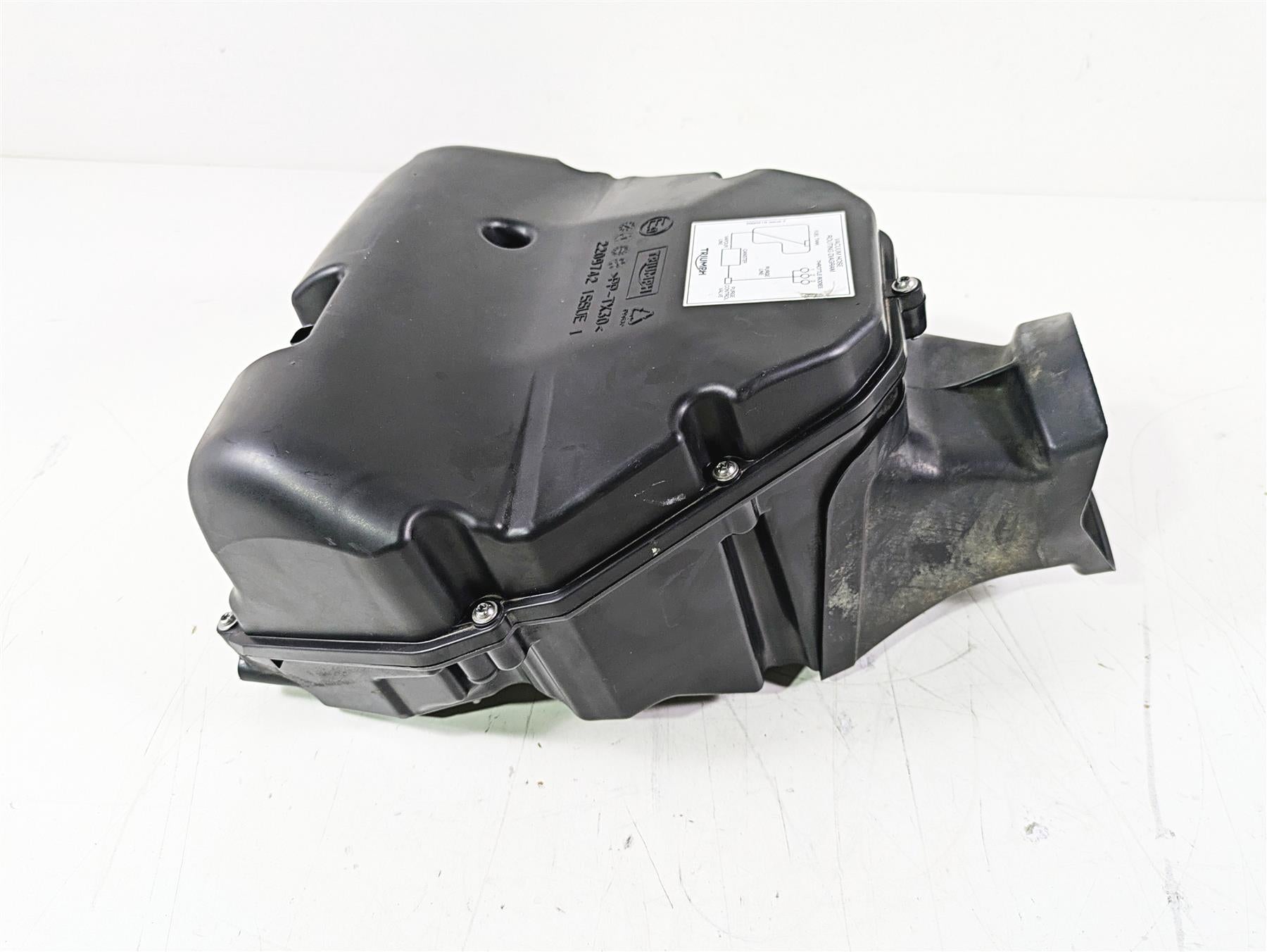 2020 Triumph Daytona 765 Moto2 Air Box Cleaner Breather Set T2209874 {{ shop.shopifyCountryName }} - Mototech271