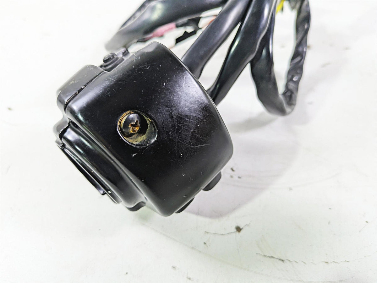 2011 Harley FXDC Dyna Super Glide Left Hand Control Switch Horn Lights 71682-06A {{ shop.shopifyCountryName }} - Mototech271