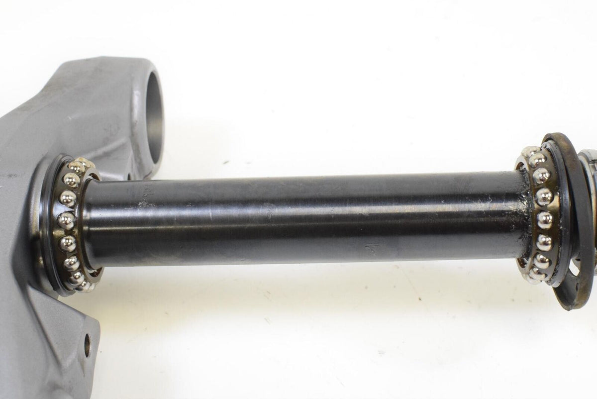 2008 Moto Guzzi 1200 Norge Lower Triple Tree Steering Clamp GU05494030 {{ shop.shopifyCountryName }} - Mototech271