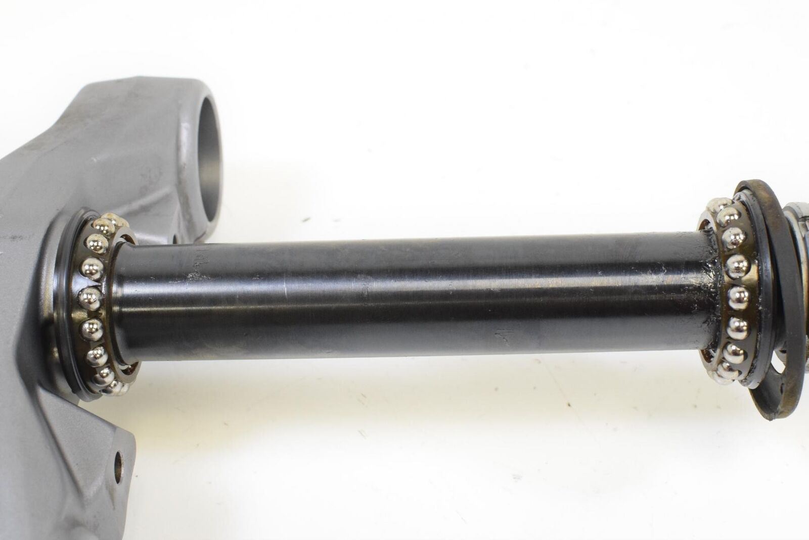 2008 Moto Guzzi 1200 Norge Lower Triple Tree Steering Clamp GU05494030 {{ shop.shopifyCountryName }} - Mototech271