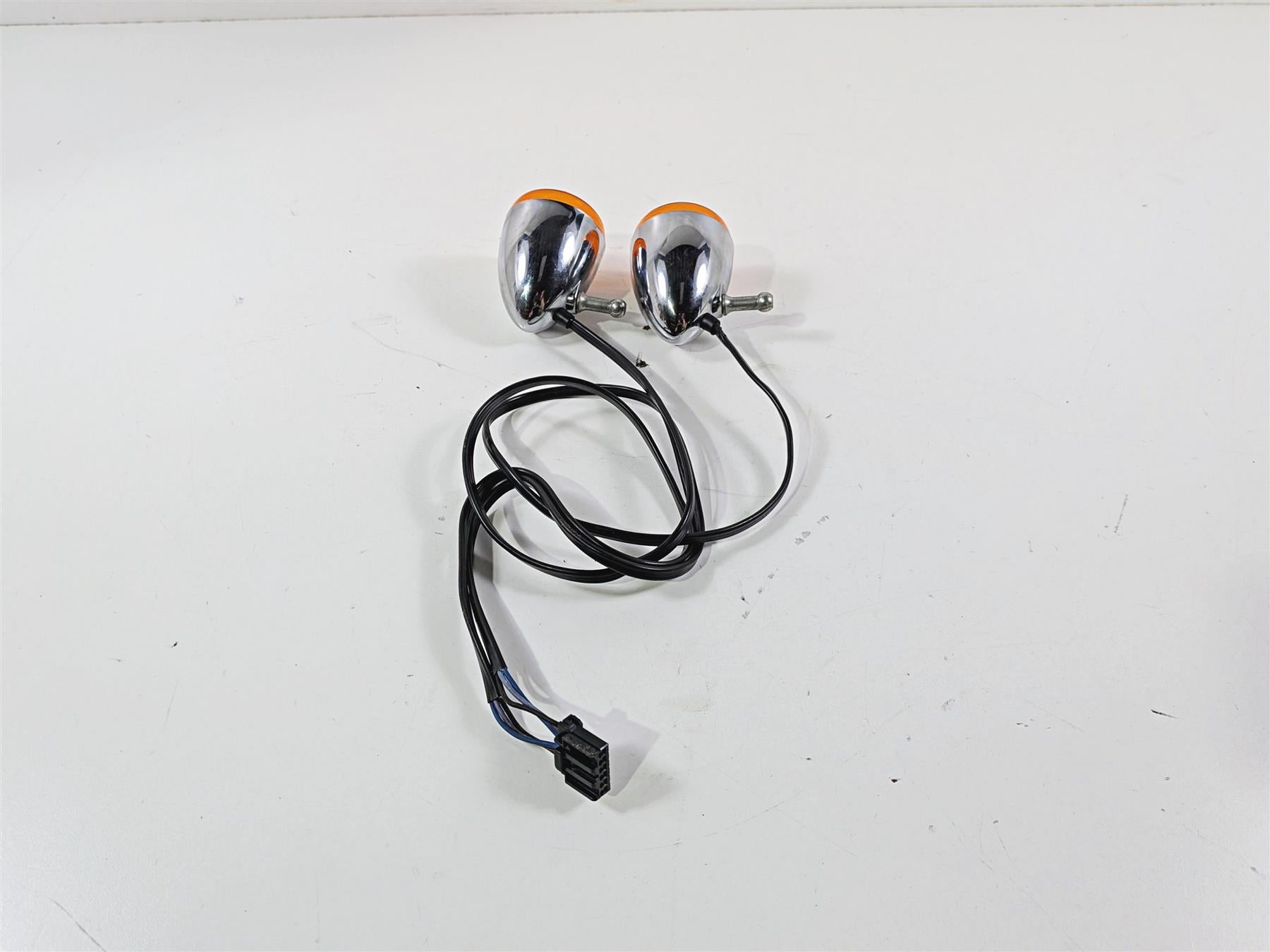 2006 Harley Sportster XL883 Low Front Turn Signal Blinker Set Chrome 68972-00 {{ shop.shopifyCountryName }} - Mototech271