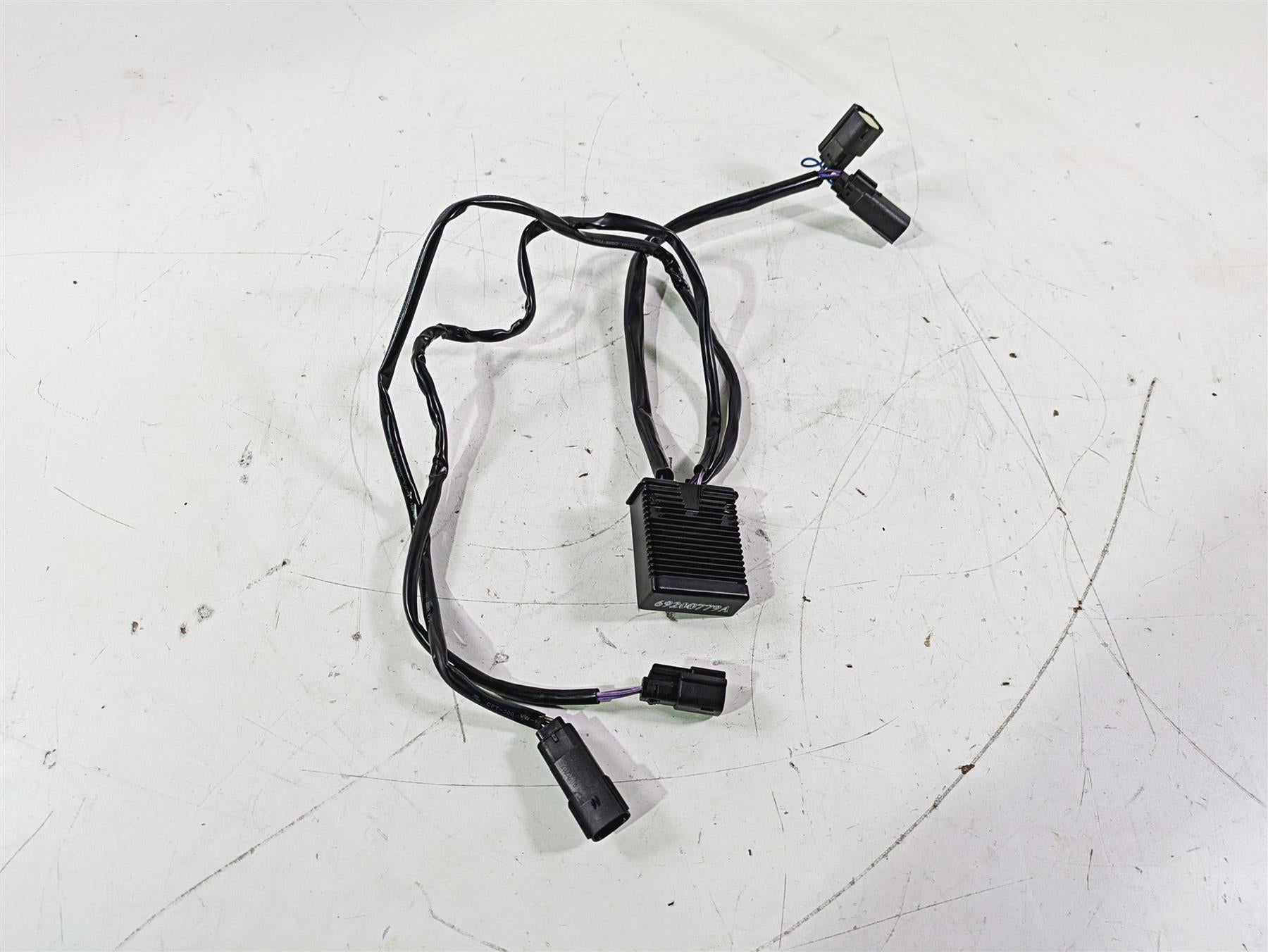 2015 Harley Touring FLHTKL E -Glide Low Glo Led Brake Flasher Relay 69200779A {{ shop.shopifyCountryName }} - Mototech271