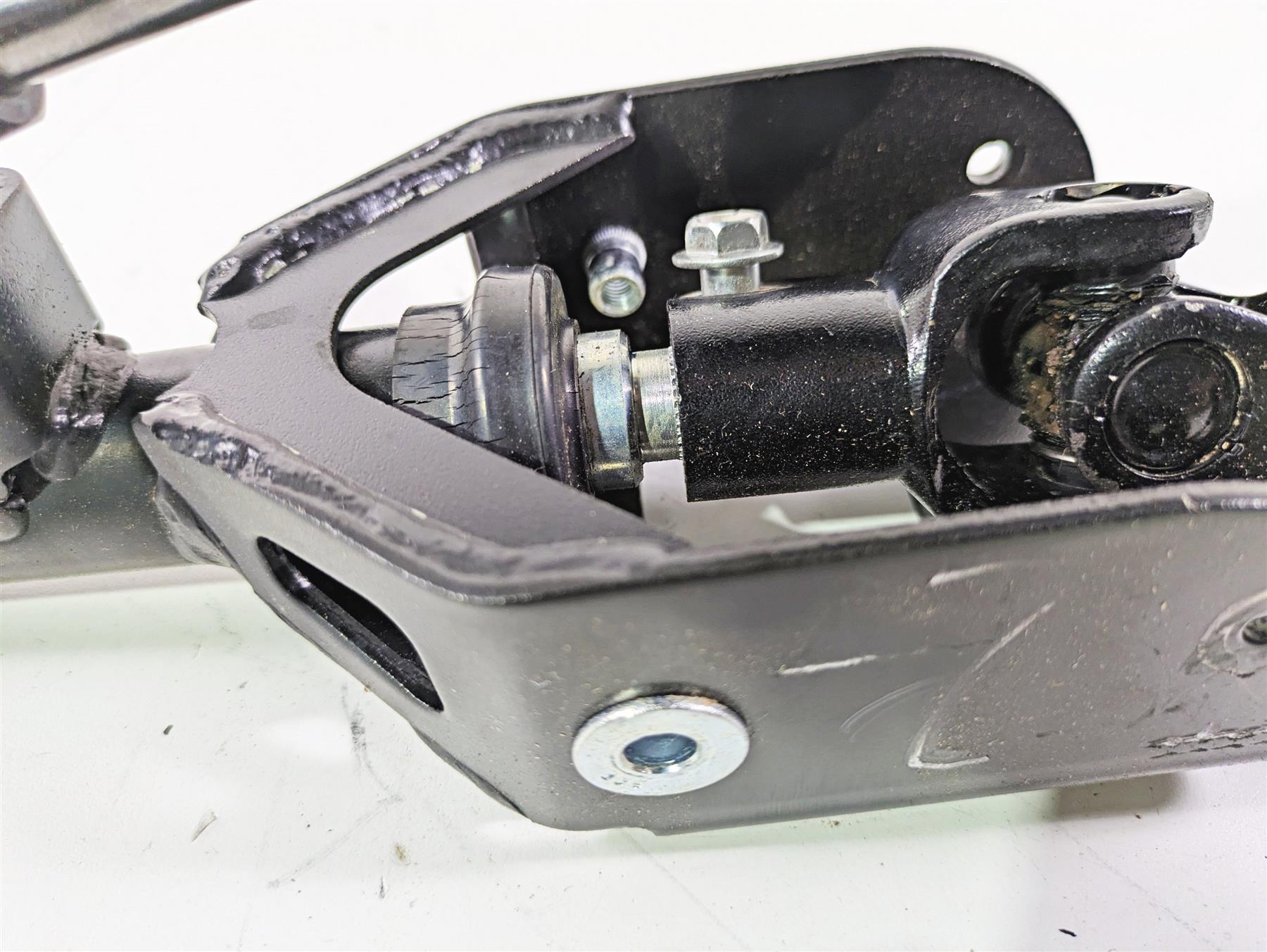 2023 Kawasaki Teryx KRX KRF 1000 C Steering Shaft Mount & Damper 46003-0809 {{ shop.shopifyCountryName }} - Mototech271