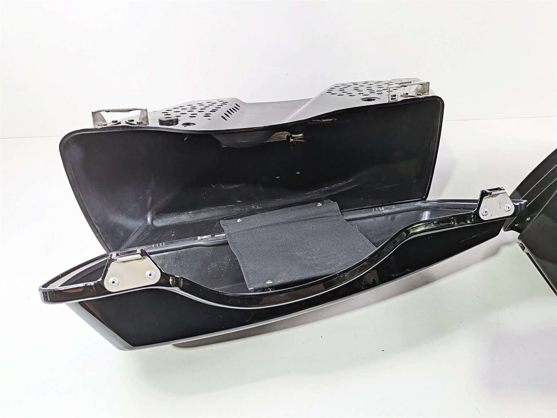 2017 Harley Touring FLHXS Street Glide Stretched Aftermarket Saddlebag Saddle Bag Set {{ shop.shopifyCountryName }} - Mototech271