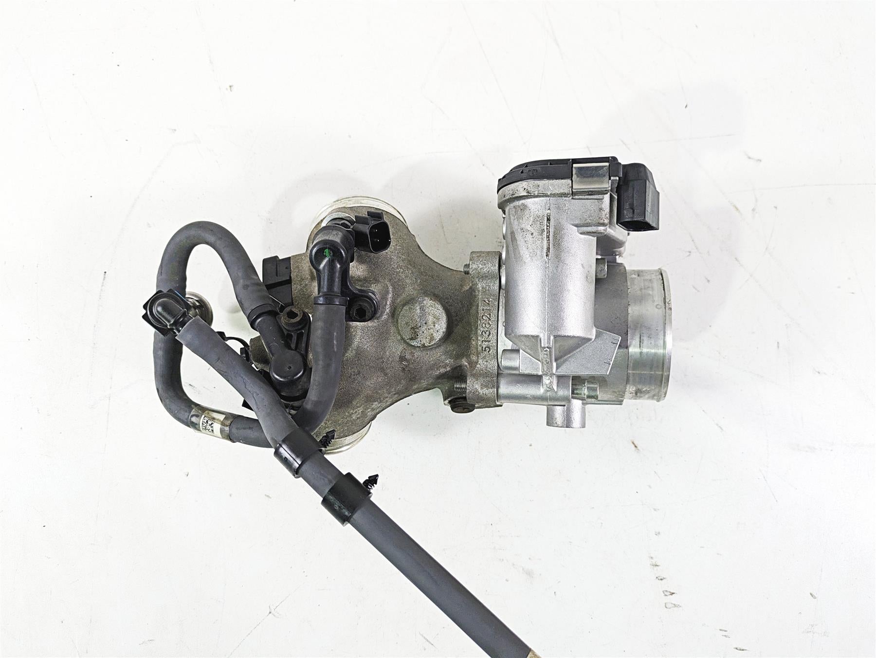 2018 Indian Chieftain Dark Horse Throttle Body & Intake I 5138214 T 1204685 {{ shop.shopifyCountryName }} - Mototech271