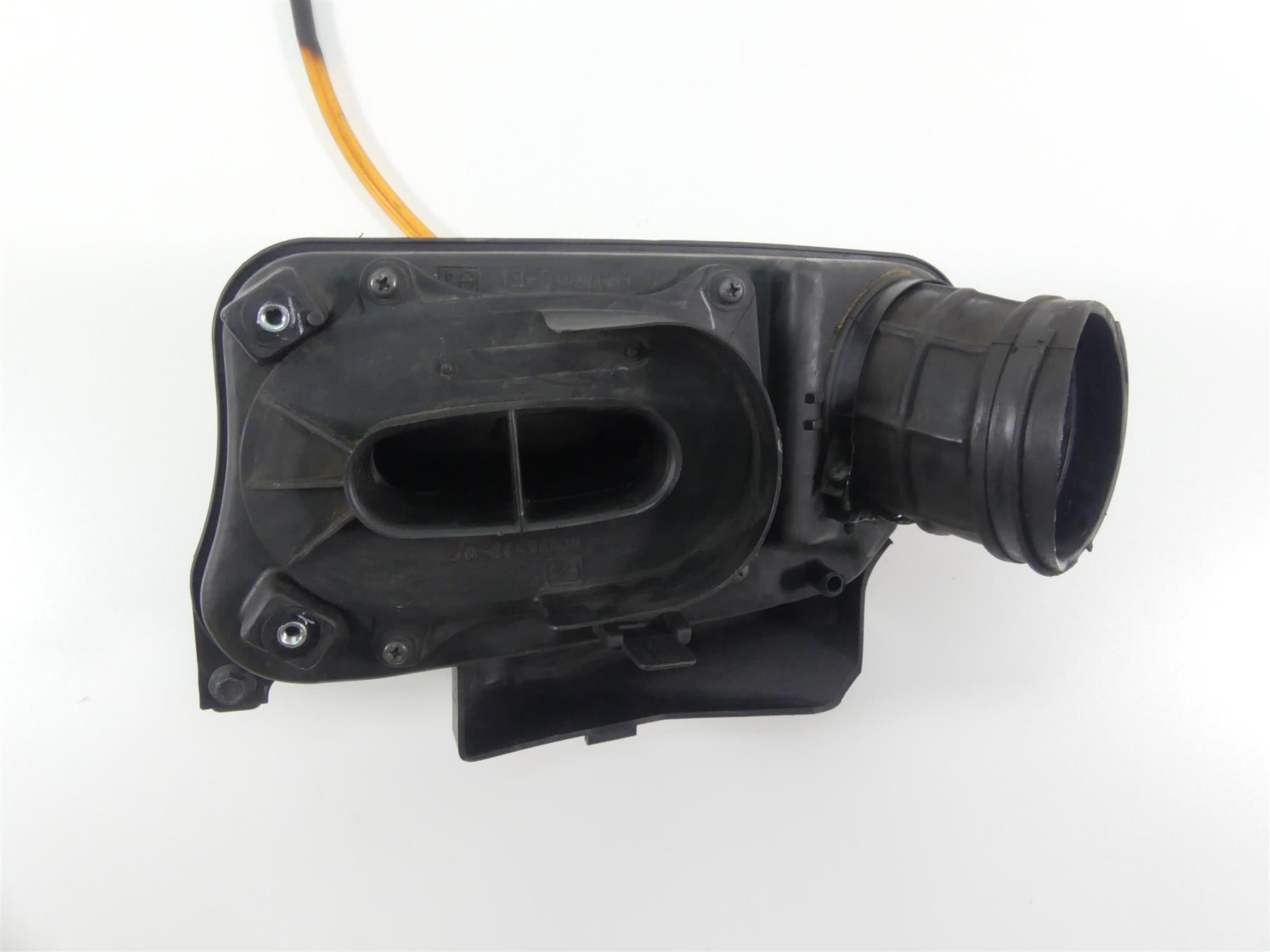 2007 Honda VT1100 C2 Shadow Air Box Cleaner Breather & Tubes 17210-MM8-020 {{ shop.shopifyCountryName }} - Mototech271