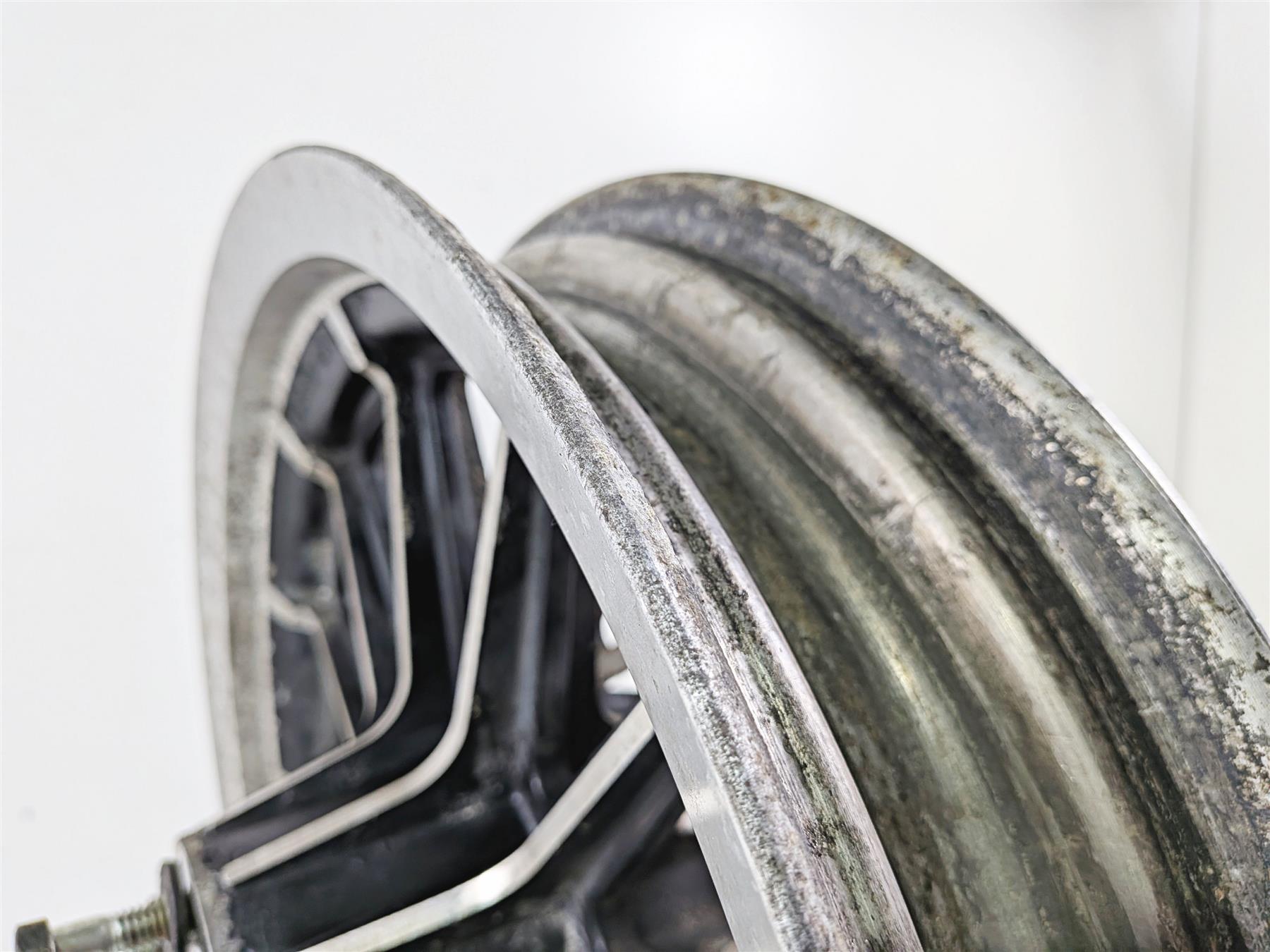 2002 Harley Davidson XLH883 Sportster 16x3 Rear Wheel Rim - Runout 40992-00A {{ shop.shopifyCountryName }} - Mototech271