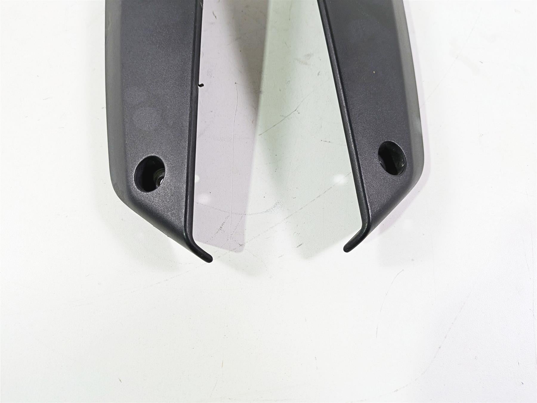 2012 BMW R1200R K27 Front Fender Wind Deflector Side Covers 46618520048 {{ shop.shopifyCountryName }} - Mototech271
