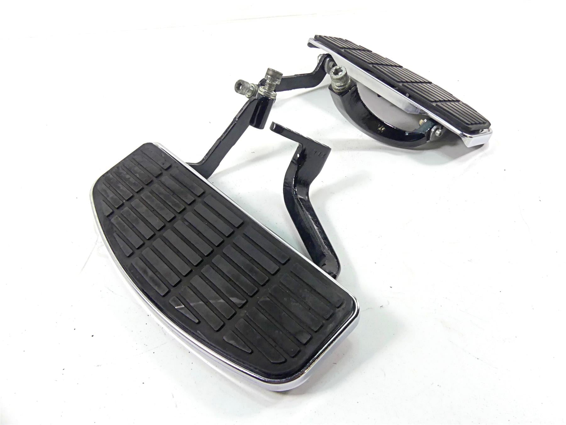 2003 Harley Touring FLHTCI E-Glide 100TH Front Floor Board Set 50621-79A {{ shop.shopifyCountryName }} - Mototech271