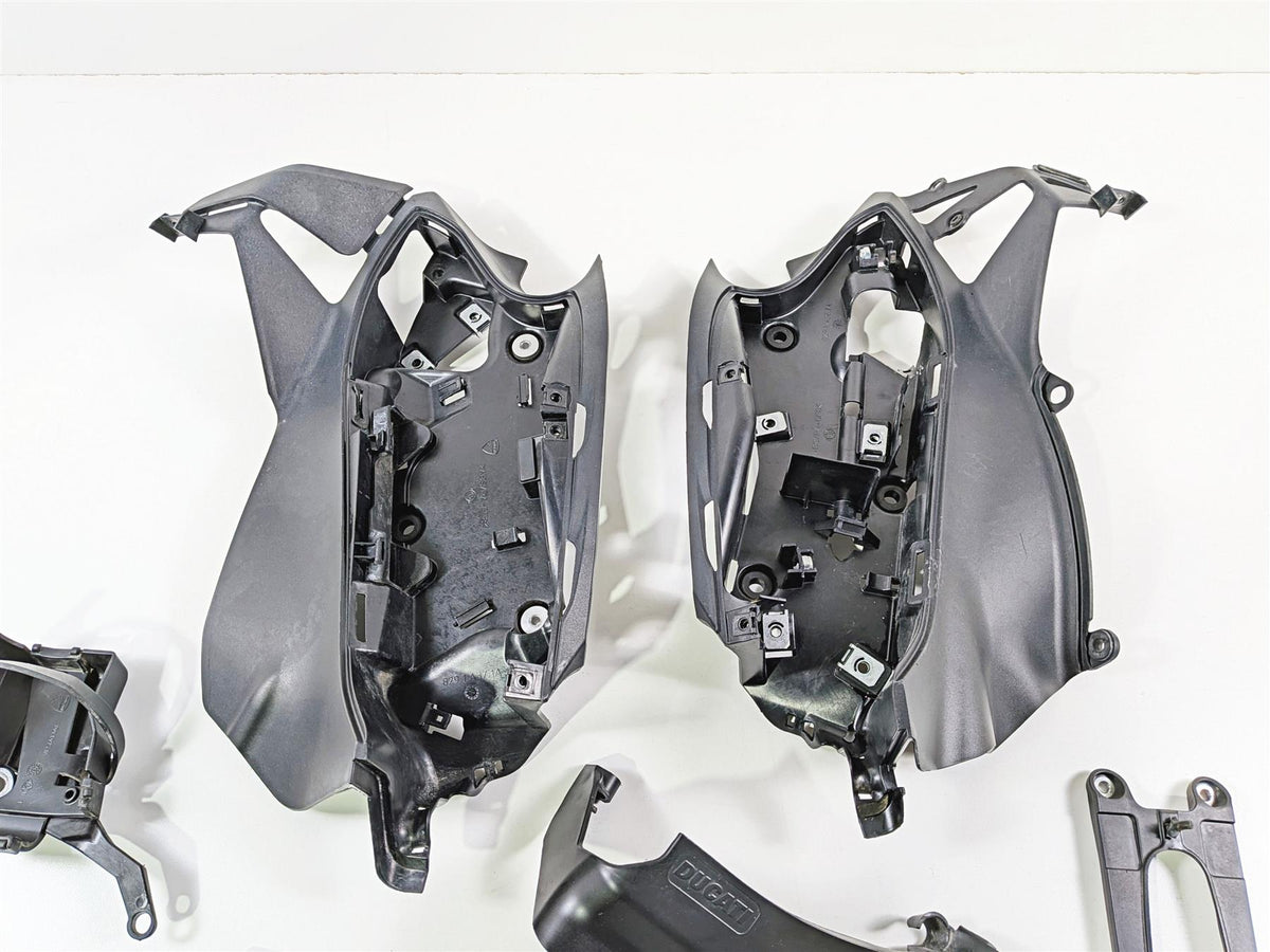 2019 Ducati 959 Panigale Rectifier Battery Carrier Cover Cowl Set 8291A371A {{ shop.shopifyCountryName }} - Mototech271