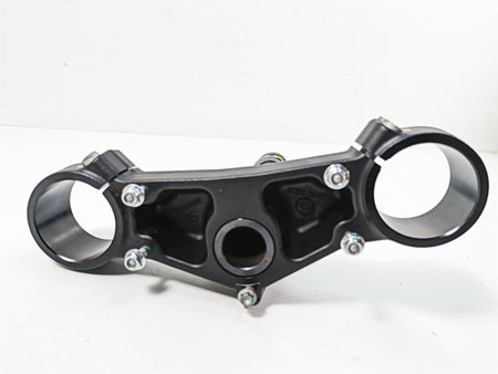 2020 Moto Guzzi V85 TT Adventure Lower Triple Tree Steering Clamp 2B004647 {{ shop.shopifyCountryName }} - Mototech271