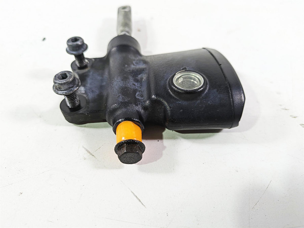 2018 Indian Chieftain Dark Horse Rear Brake Master Cylinder 5/8" 1912864 {{ shop.shopifyCountryName }} - Mototech271