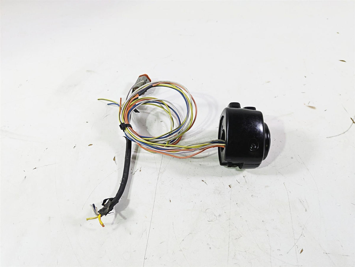 2003 Harley Softail FXSTDI Deuce 100th Left Hand Control Switch - Read 71682-06A {{ shop.shopifyCountryName }} - Mototech271