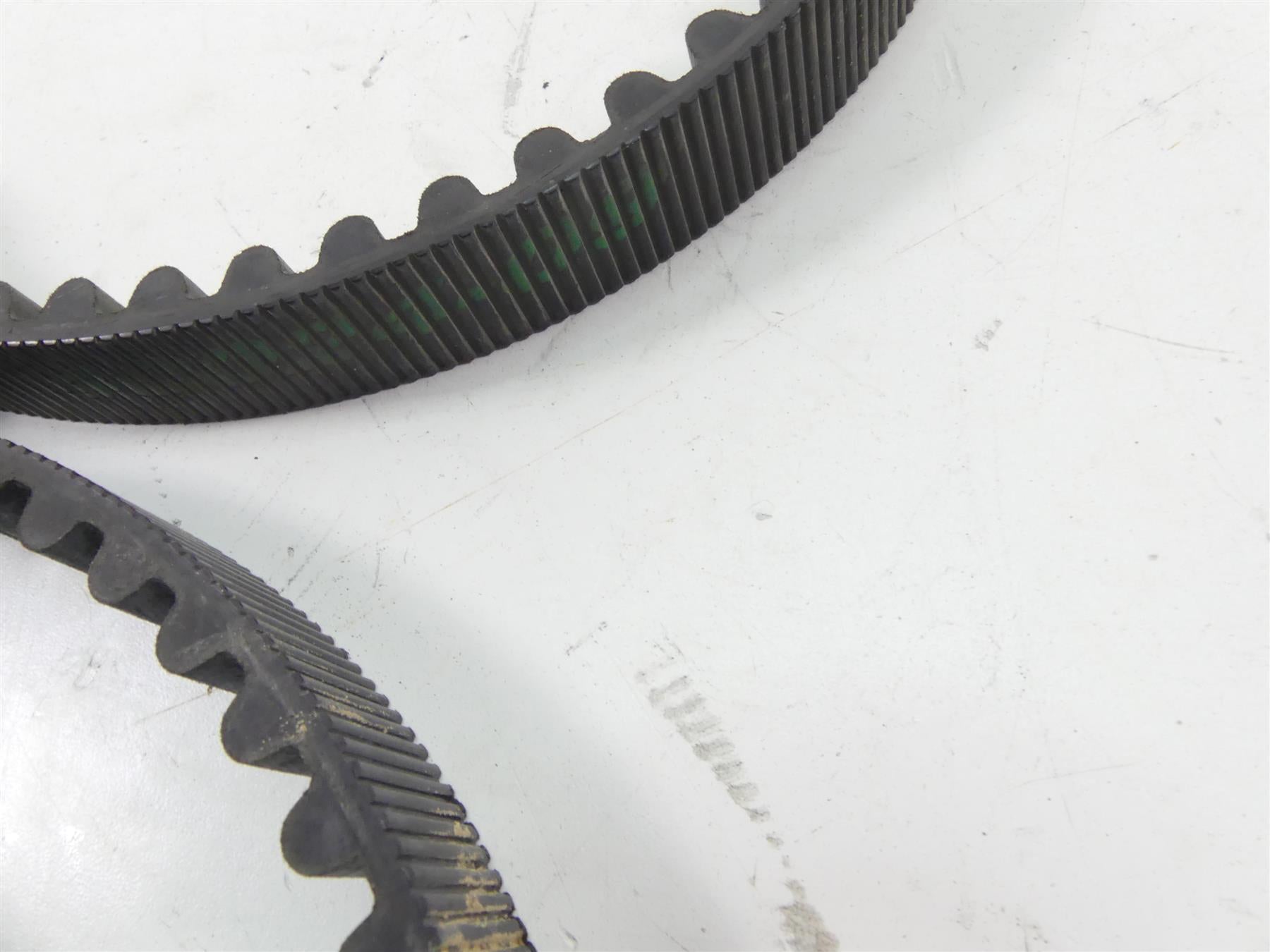 2011 Harley Touring FLTRU Road Glide Rear Main Drive Belt 140T 1" 40024-09A {{ shop.shopifyCountryName }} - Mototech271
