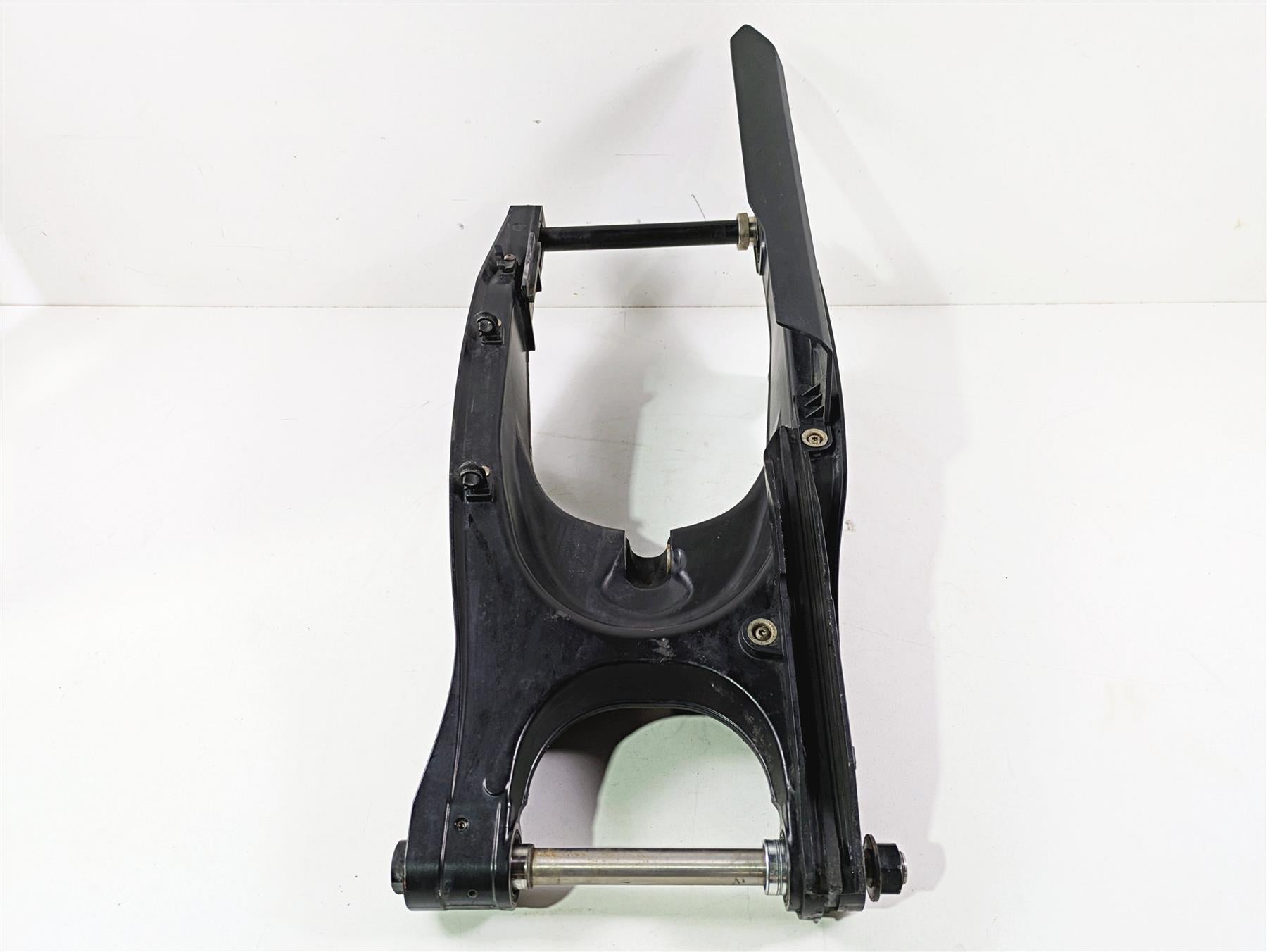 2020 KTM 1290 Super Adventure R Swingarm & Axle & Pivot Bolt 6040403004433 {{ shop.shopifyCountryName }} - Mototech271