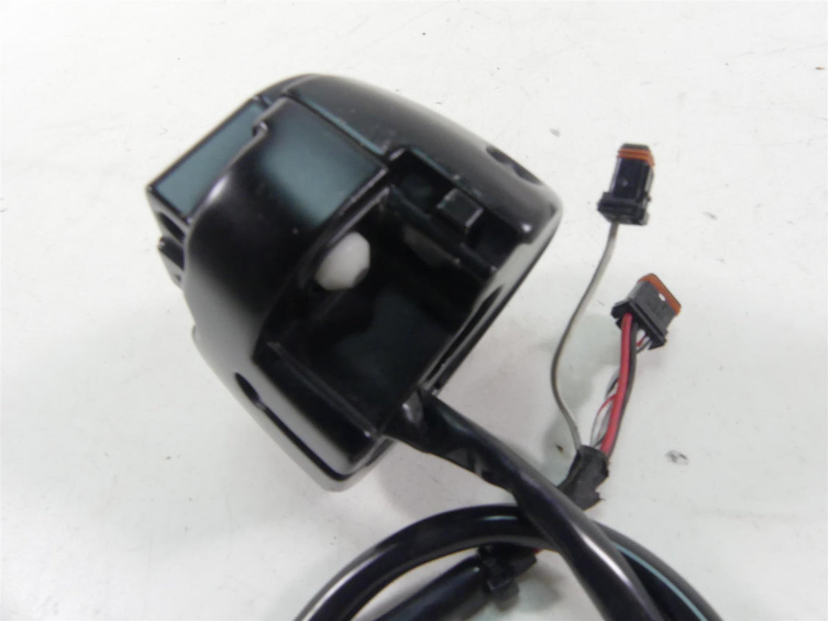 2019 Harley Softail FXBB Street Bob Right Hand Start Control Switch 71500462 {{ shop.shopifyCountryName }} - Mototech271