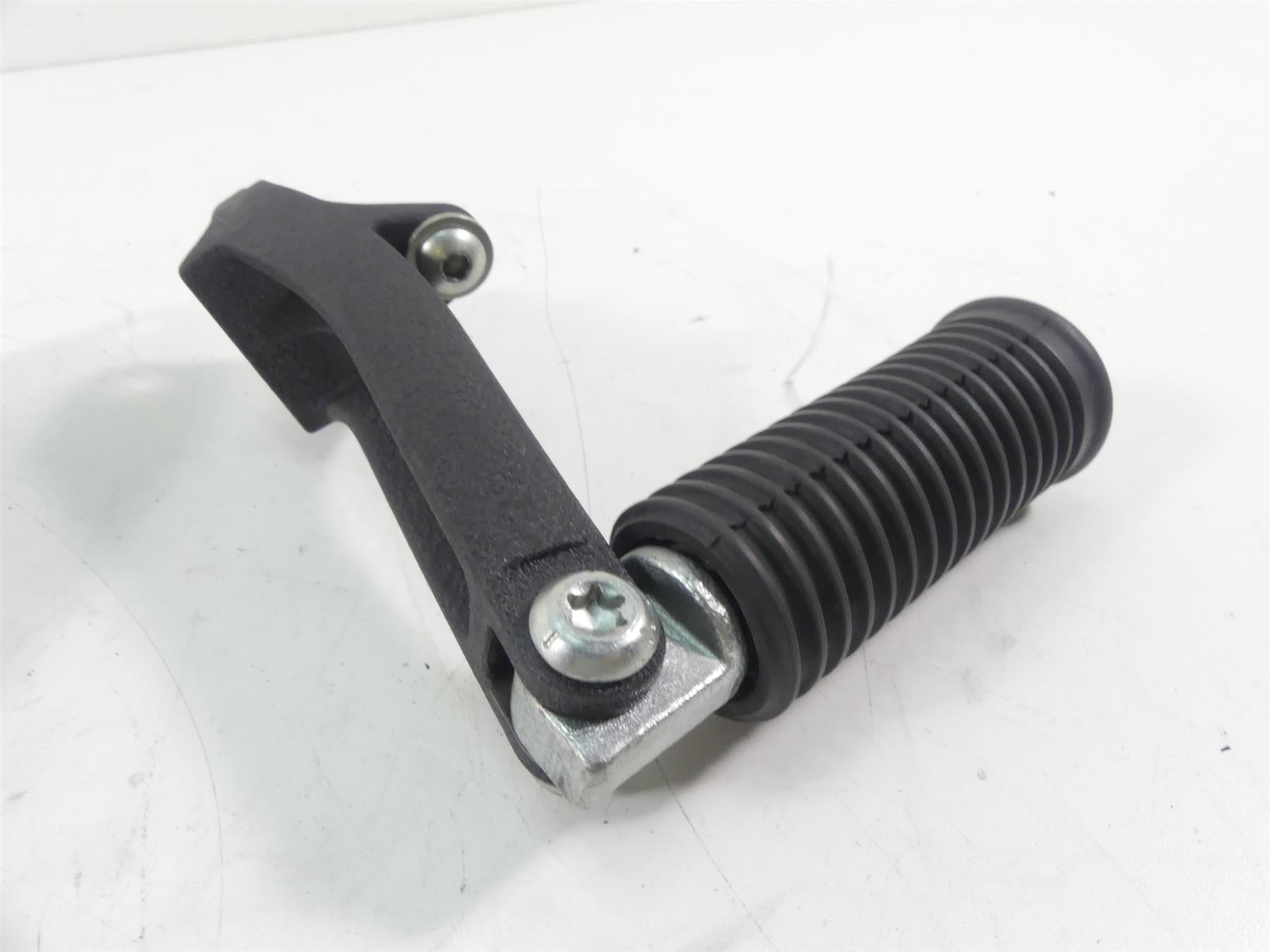 2009 Harley FXDF Dyna Fat Bob Rear Passenger Footpeg Set 49224-06A 49230-06 {{ shop.shopifyCountryName }} - Mototech271