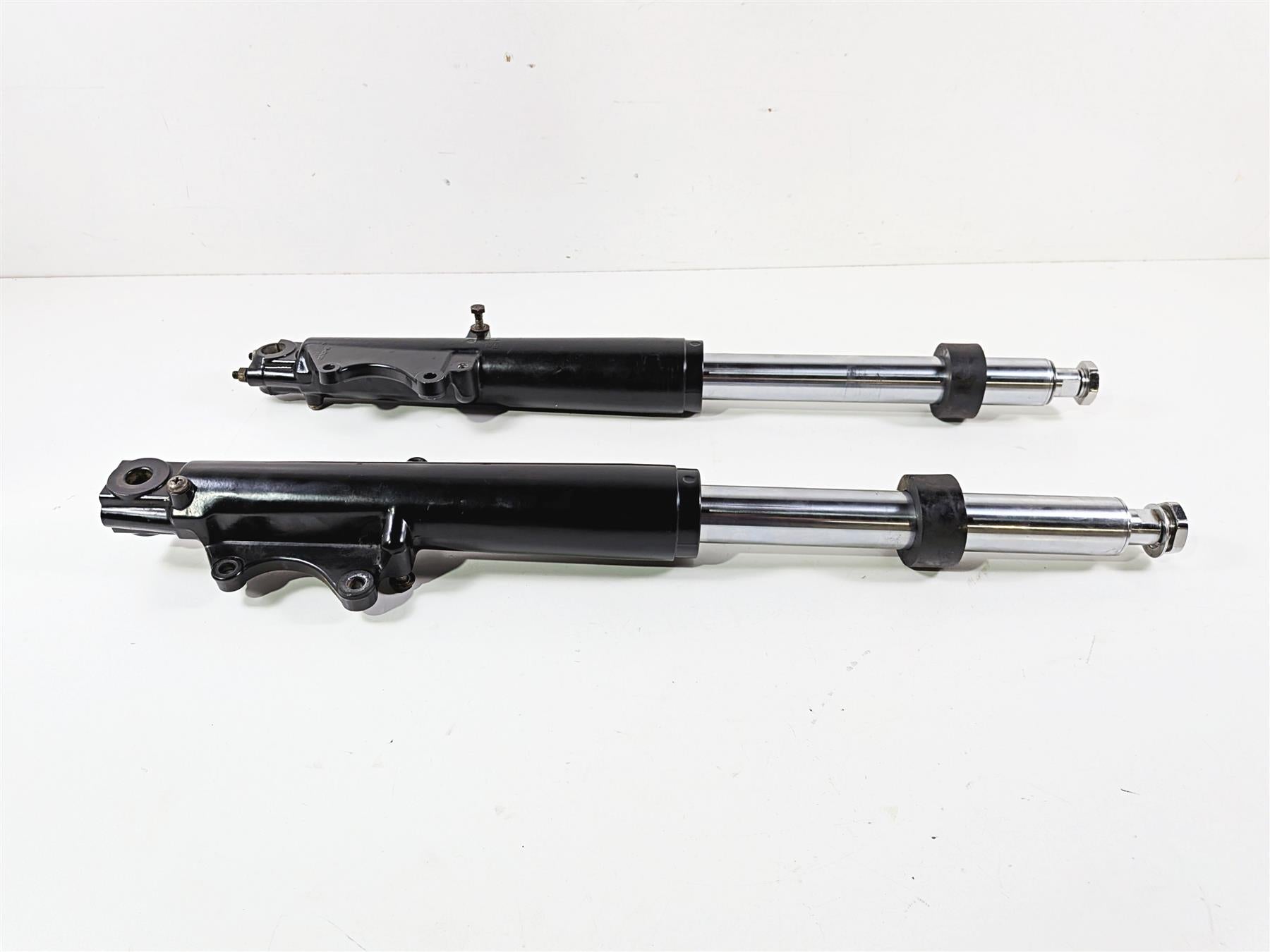 1990 Harley Touring FLHTC Electra Glide Front Fork Leg Set 45860-84 45870-84 {{ shop.shopifyCountryName }} - Mototech271