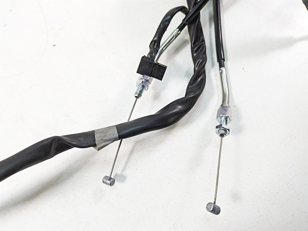 2022 Suzuki GSXR 750 Right Hand Start Kill Control Switch 37200-47H30 {{ shop.shopifyCountryName }} - Mototech271