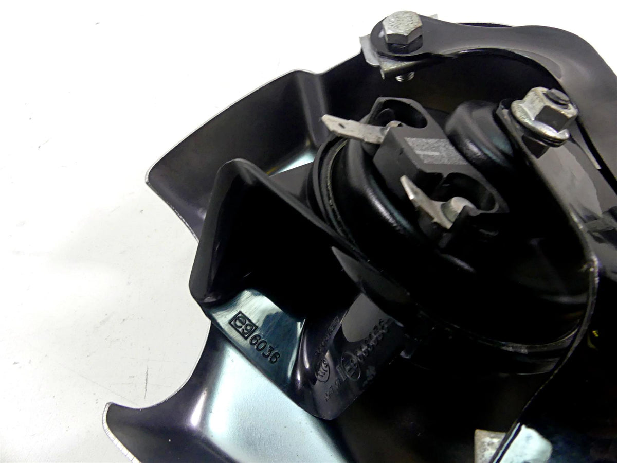 2015 Harley VRSCF Muscle V-Rod Horn & Silver Cover 69053-09 {{ shop.shopifyCountryName }} - Mototech271