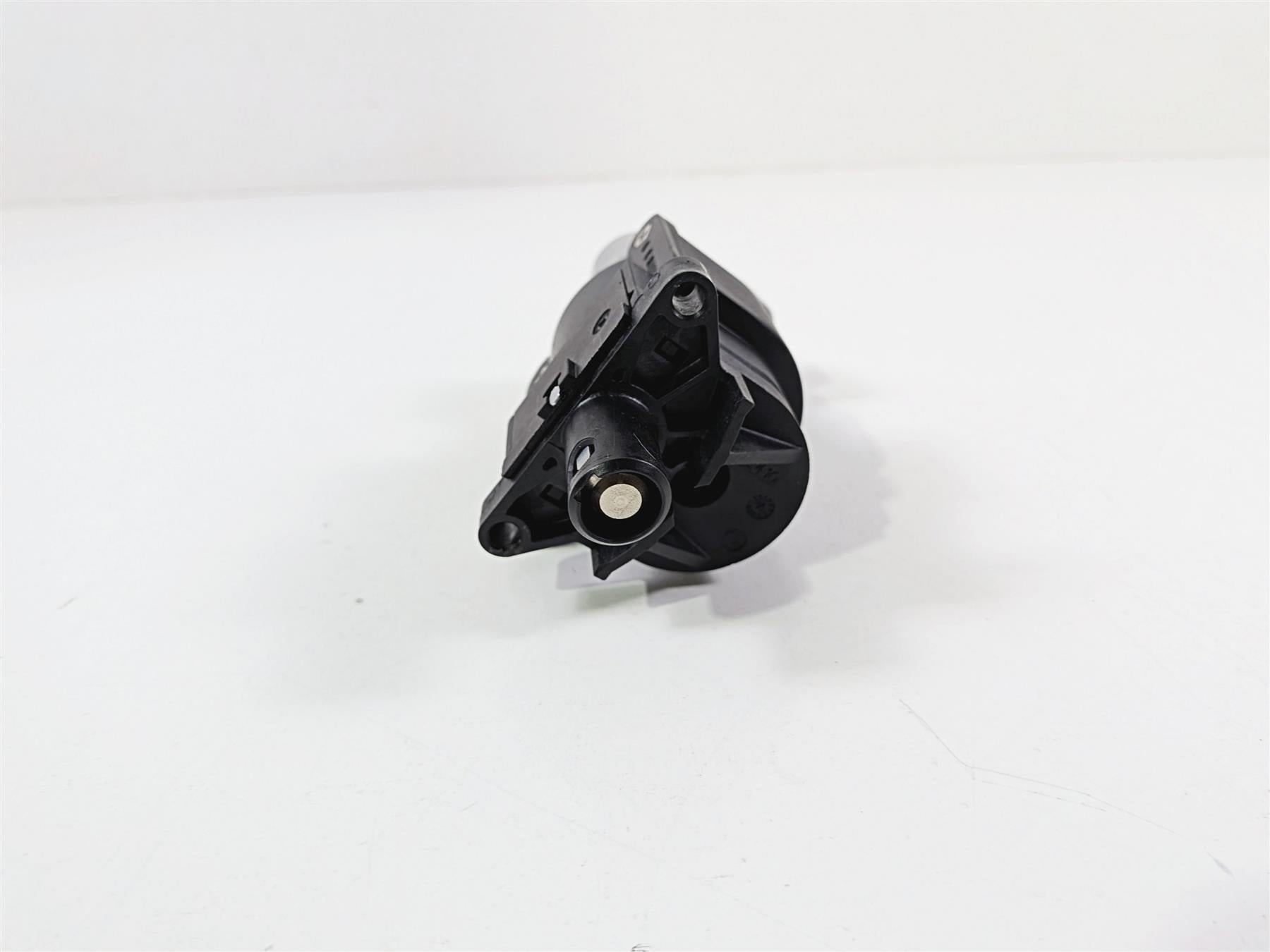 2017 Harley Touring FLHXS Street Glide Ignition Switch Key Set Chrome Knob 71400013B {{ shop.shopifyCountryName }} - Mototech271