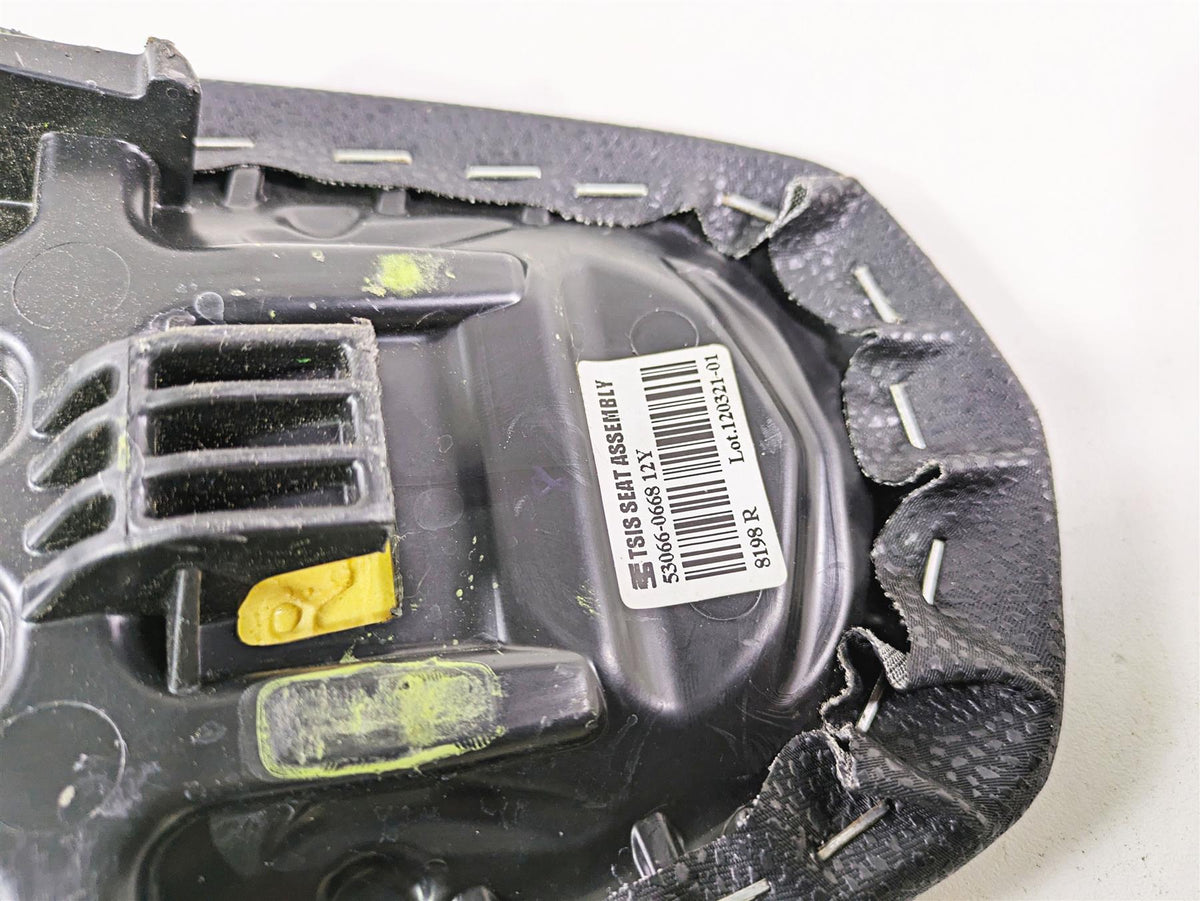 2021 Kawasaki Z900 ZR900 Rear Passenger Pillion Seat Saddle - No Tear 53066-0668 {{ shop.shopifyCountryName }} - Mototech271