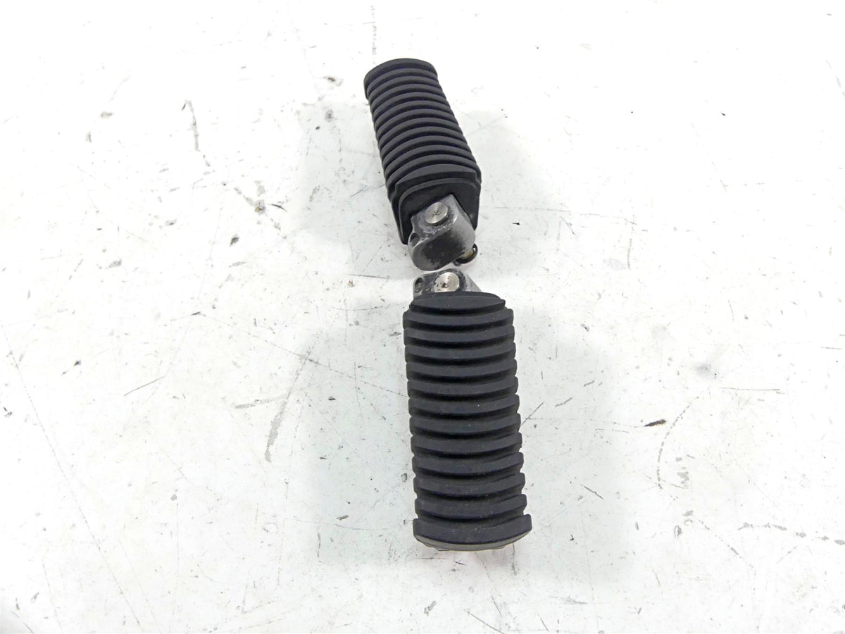 2009 BMW R1200 GS K25 Rear Footpeg Foot Rest Set 46712310403 46712310404 {{ shop.shopifyCountryName }} - Mototech271