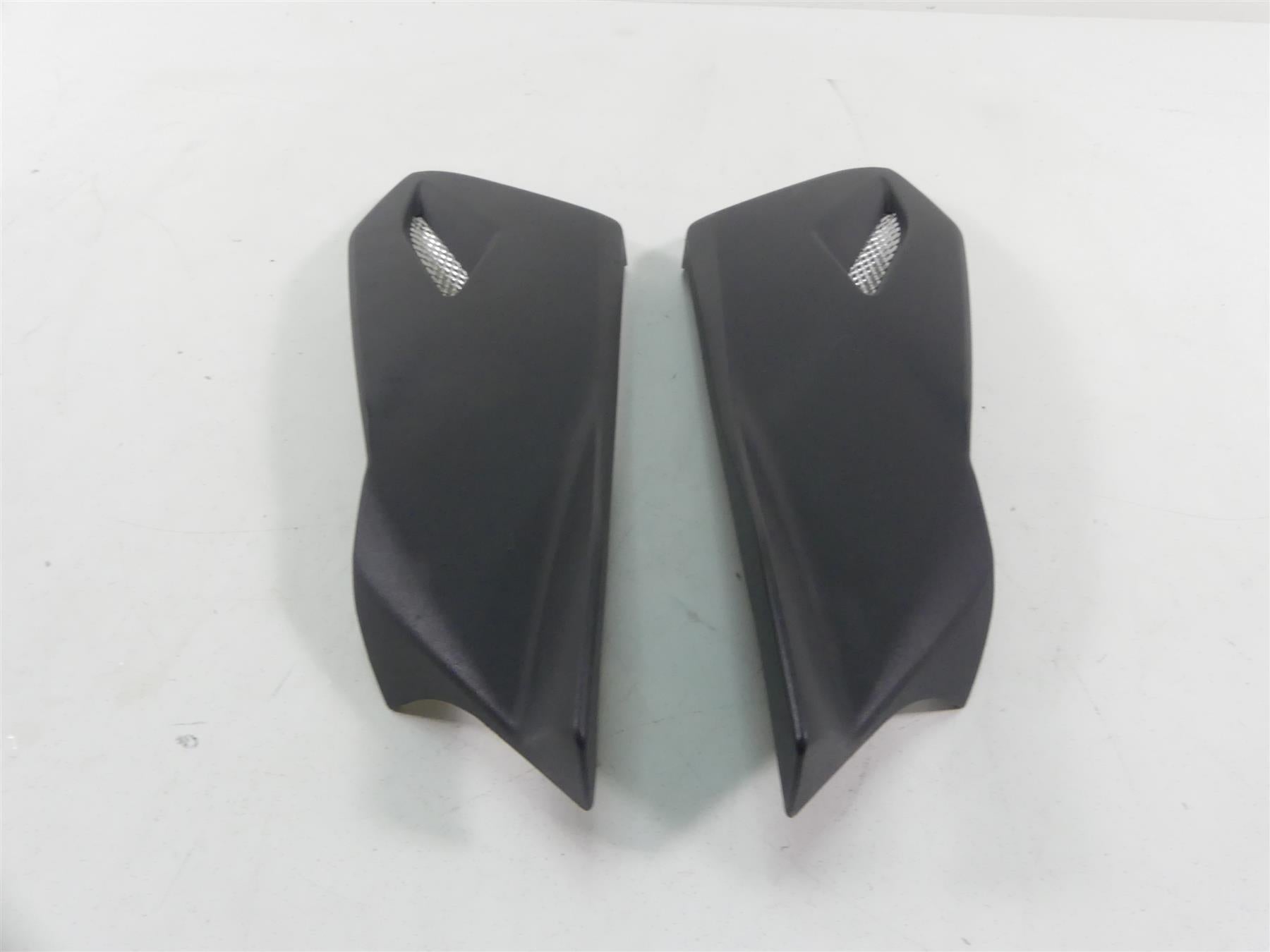 2012 Mv Agusta Brutale 1090 R Fuel Tank Side Cover Fairing 80F0B2952 80F0B2951 {{ shop.shopifyCountryName }} - Mototech271