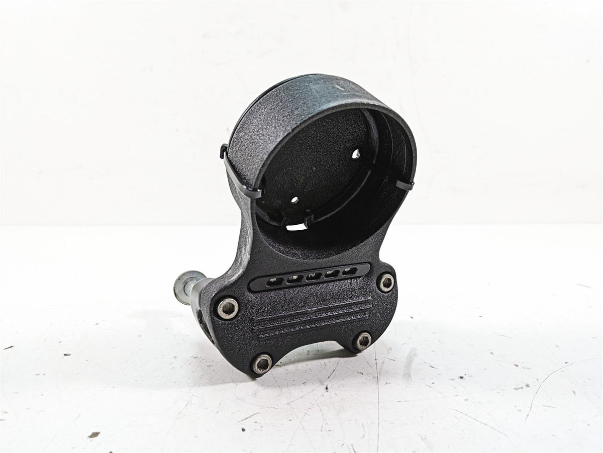 2019 Harley XL883N Sportster Iron Speedometer Housing & Riser 55847-05A {{ shop.shopifyCountryName }} - Mototech271