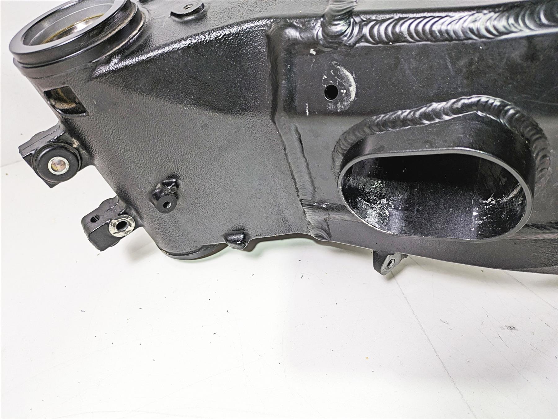 2018 Suzuki GSX1300 R Hayabusa Straight Main Frame Chassis 41100-15H13-YAP {{ shop.shopifyCountryName }} - Mototech271