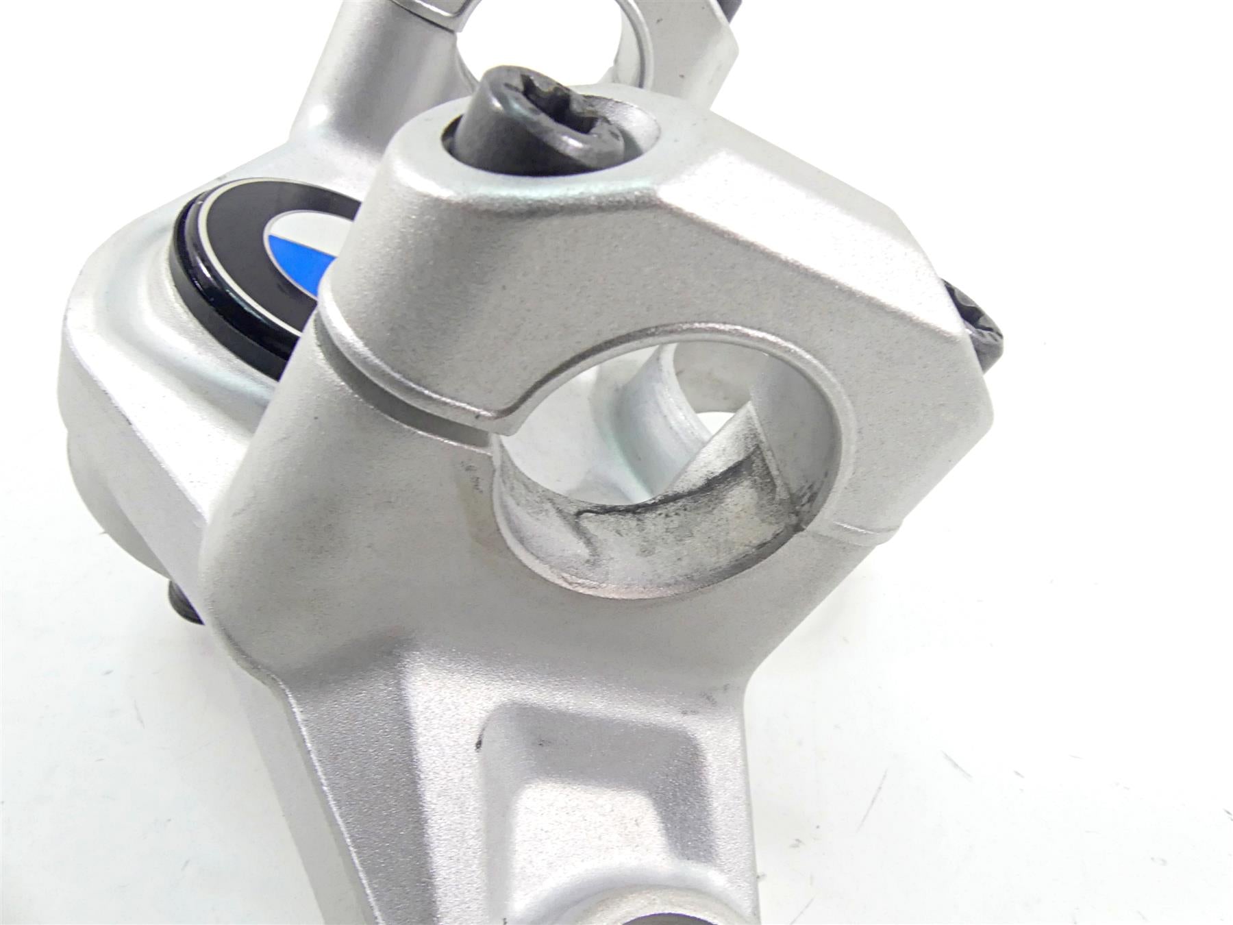 2014 BMW R1200GS K50 Upper Triple Tree Steering Clamp 31428555849 {{ shop.shopifyCountryName }} - Mototech271