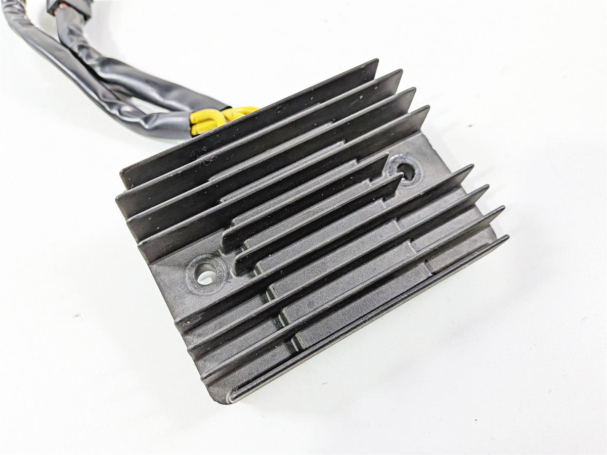 2018 Aprilia RSV4 RR Rectifier Voltage Regulator B043488 {{ shop.shopifyCountryName }} - Mototech271