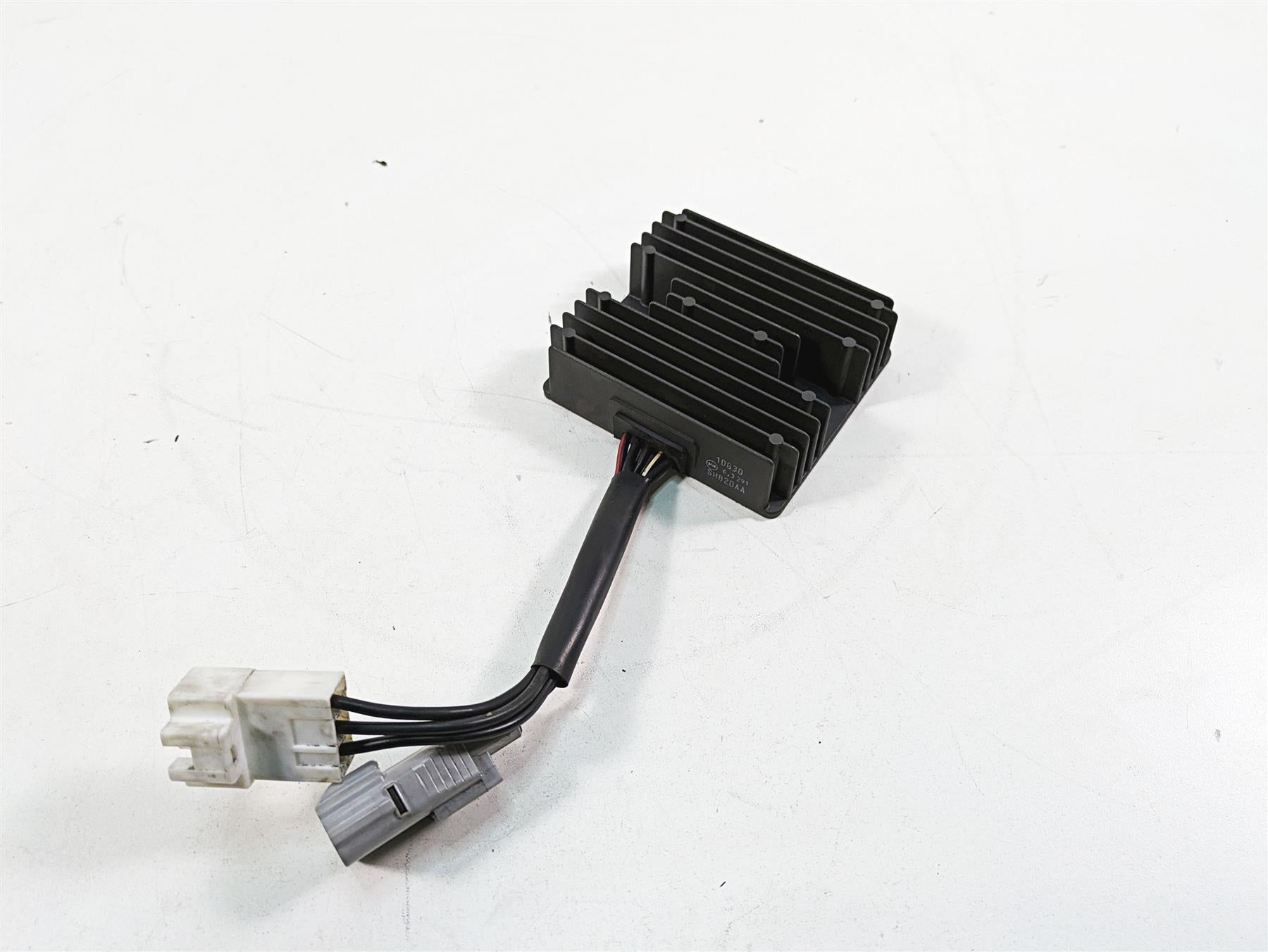 2016 Suzuki M109R VZR1800 Rectifier Voltage Regulator SH820AA 32800-10G30 {{ shop.shopifyCountryName }} - Mototech271