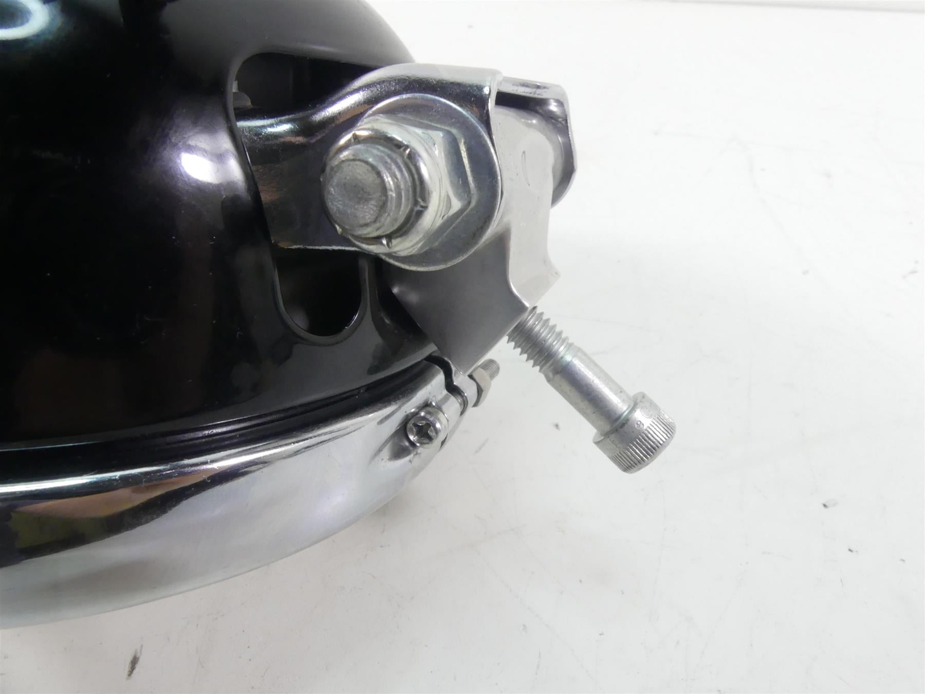 2021 Harley Softail FXBBS 114 Street Bob Headlight Head Light Lamp LED 67700345A {{ shop.shopifyCountryName }} - Mototech271