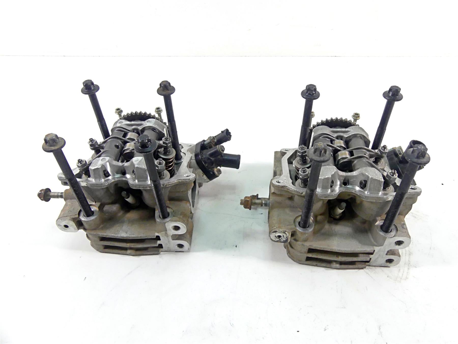 2018 Can Am Commander 1000R XT Cylinderhead Cylinder Head Set -1k Only 420413106 {{ shop.shopifyCountryName }} - Mototech271